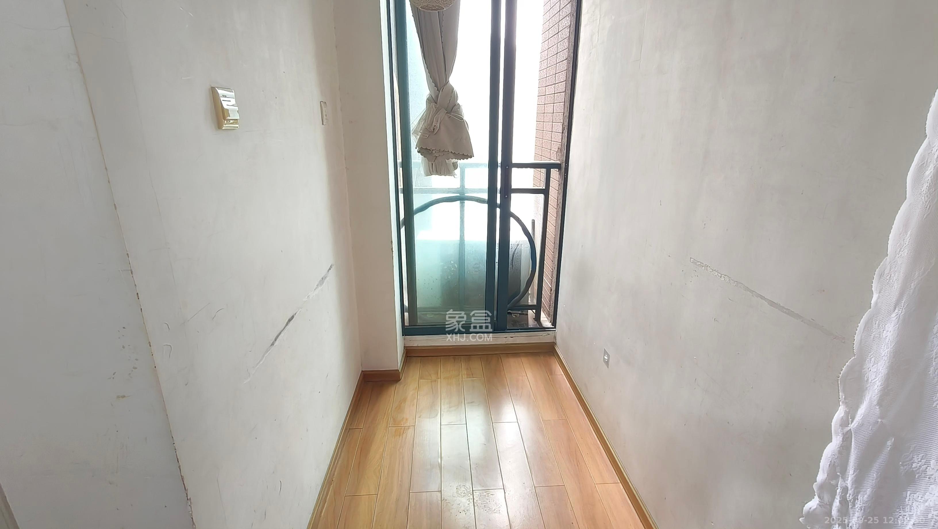 中江国际花城 1室1厅1卫 1550.0元/月 中江国际花城 1室1厅1卫 1550.0元/月室内图