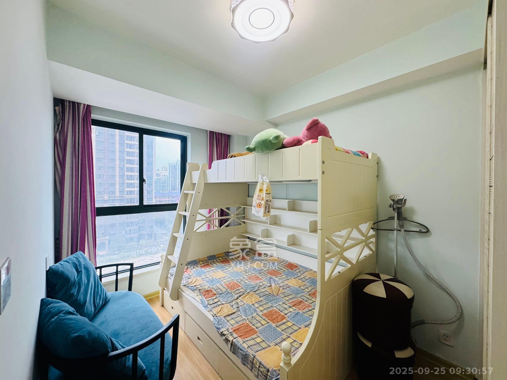 兴旺正佳广场(金石雅苑)  3室2厅2卫    3000.0元/月 兴旺正佳广场(金石雅苑)  3室2厅2卫    3000.0元/月室内图