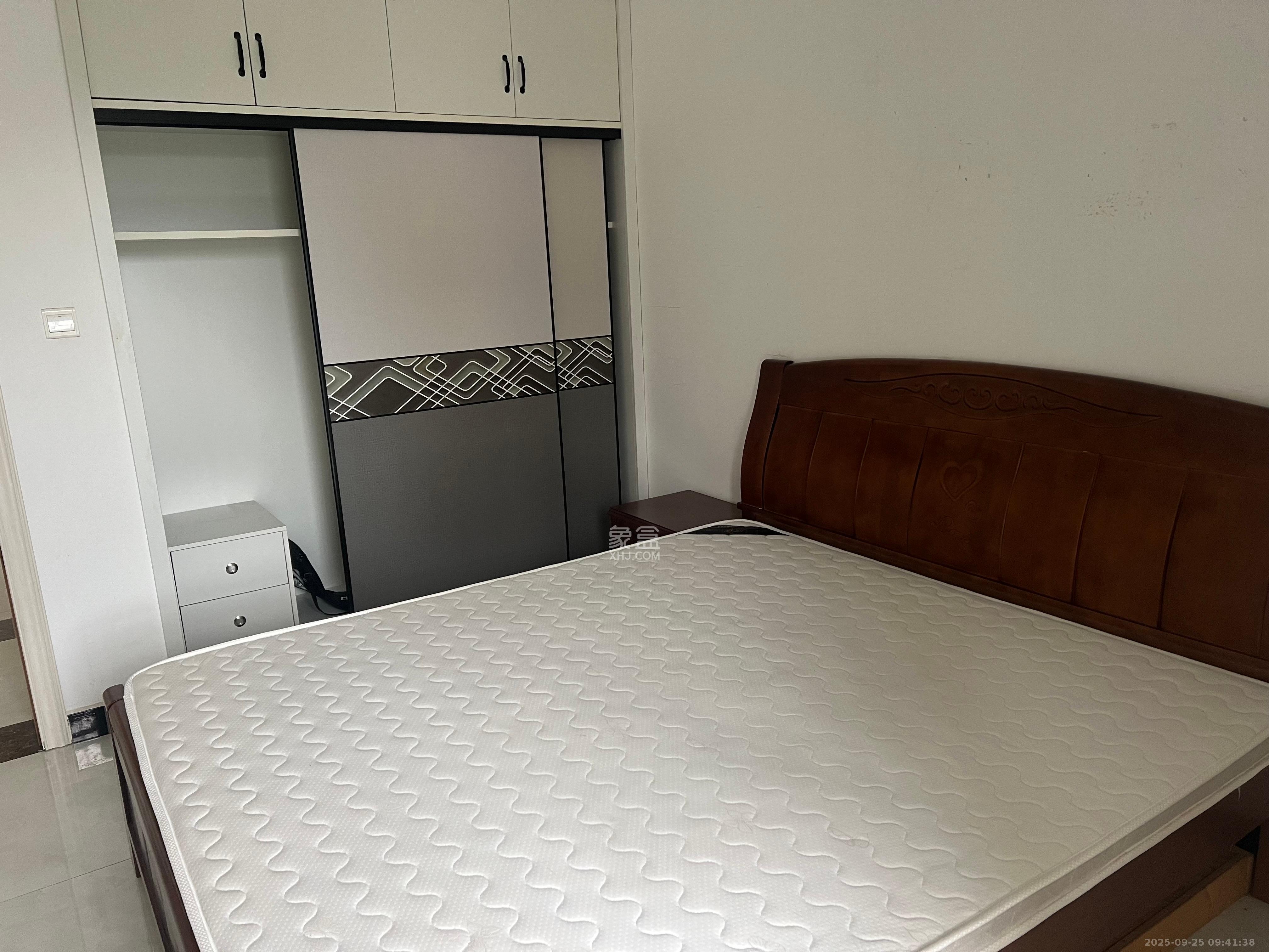 金谷小区 2室2厅1卫 1600.0元/月 金谷小区 2室2厅1卫 1600.0元/月室内图