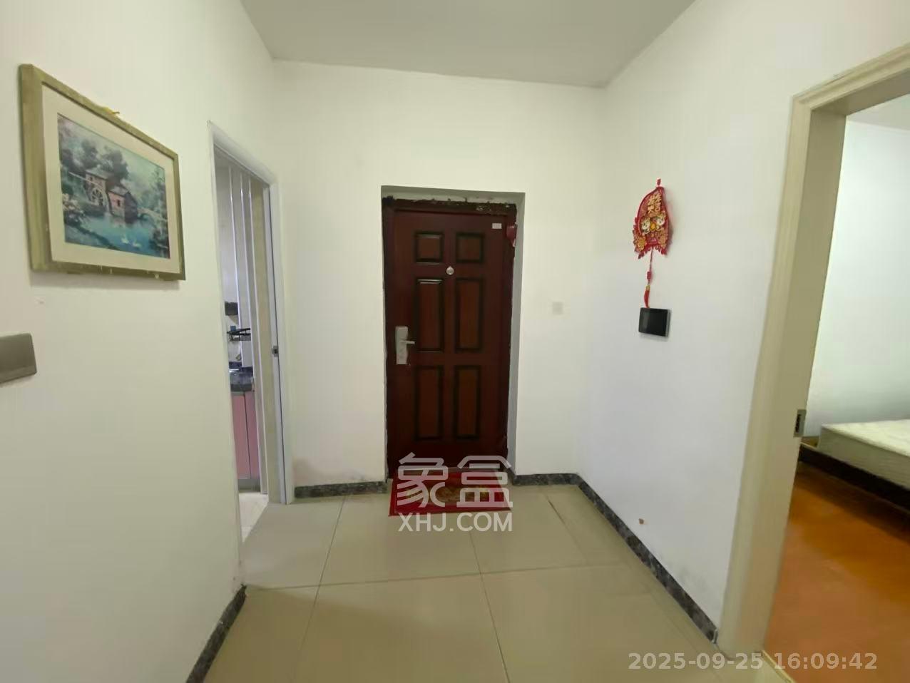 山语城三期 3室2厅1卫 1600.0元/月 山语城三期 3室2厅1卫 1600.0元/月室内图