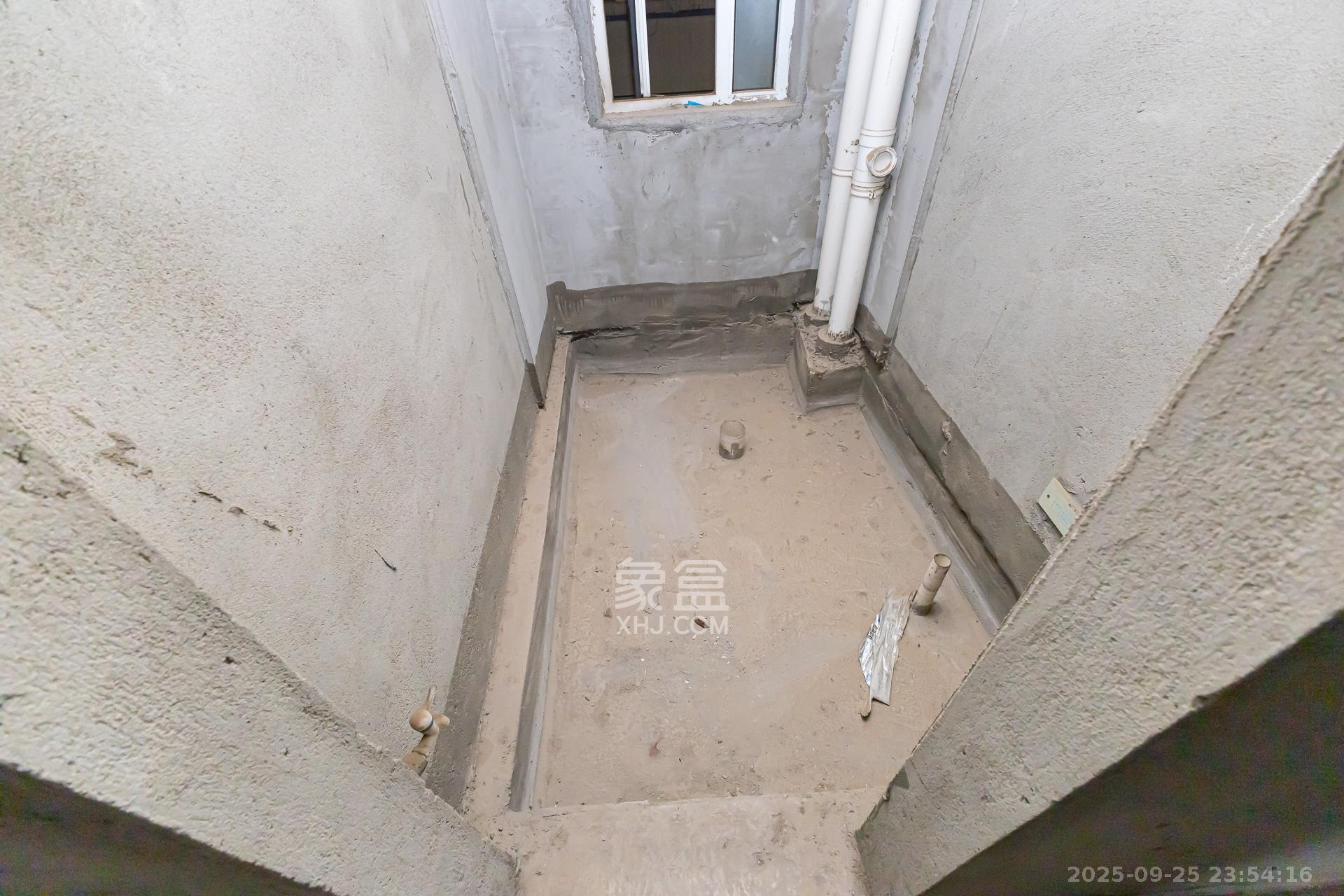 嘉宇银杉（嘉宇西苑）  3室2厅2卫    75.0万卫生间