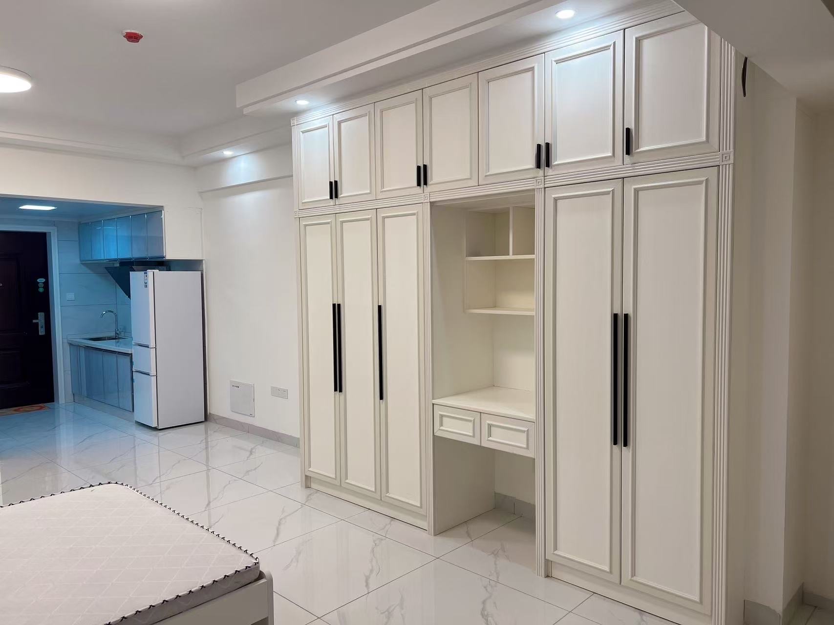 大汉吉星汇  1室1厅1卫    1200.0元/月