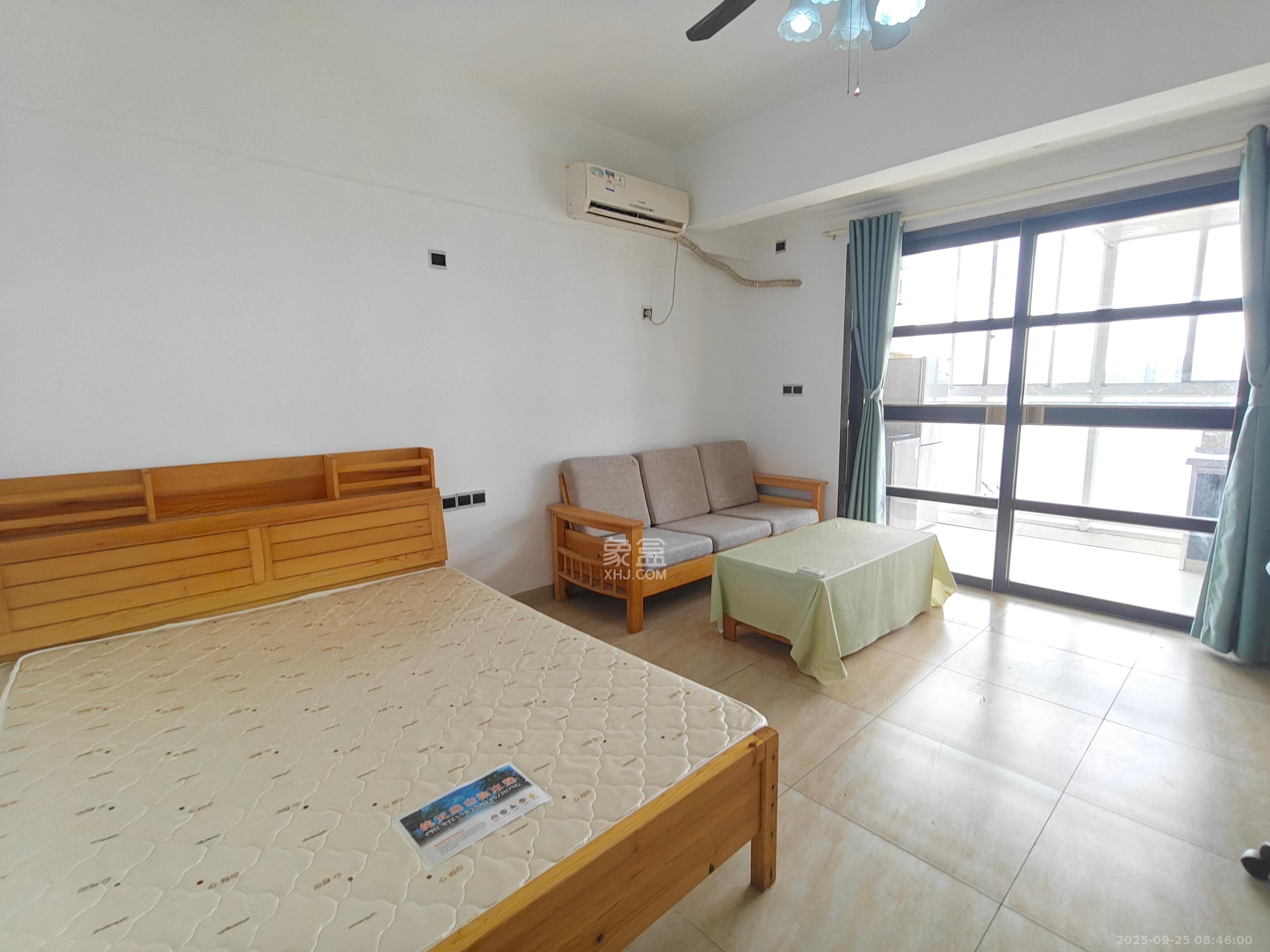 观湖公寓 1室1厅1卫 1600.0元/月 观湖公寓 1室1厅1卫 1600.0元/月室内图