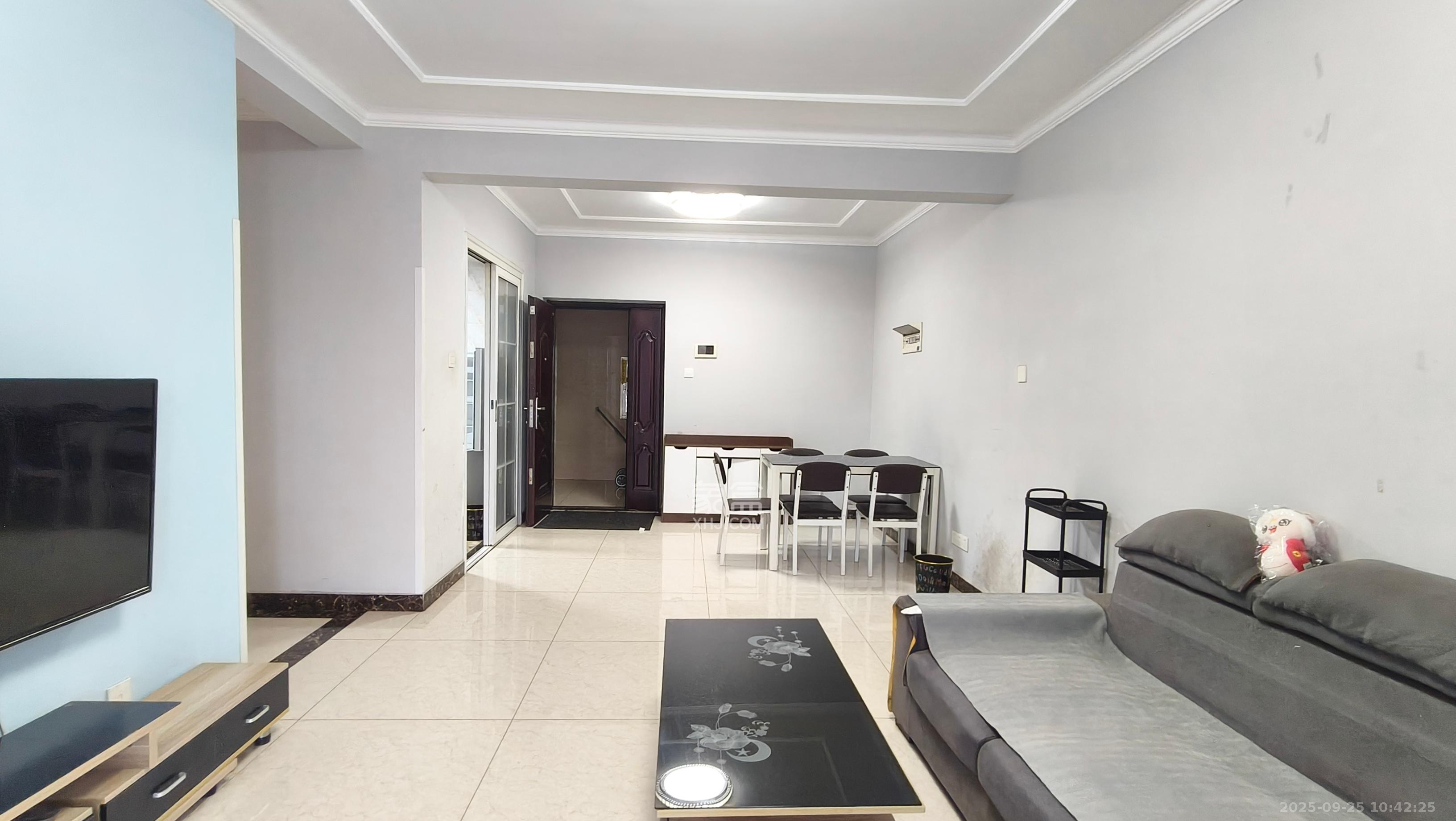 光明E城 3室2厅1卫 2600.0元/月 光明E城 3室2厅1卫 2600.0元/月室内图