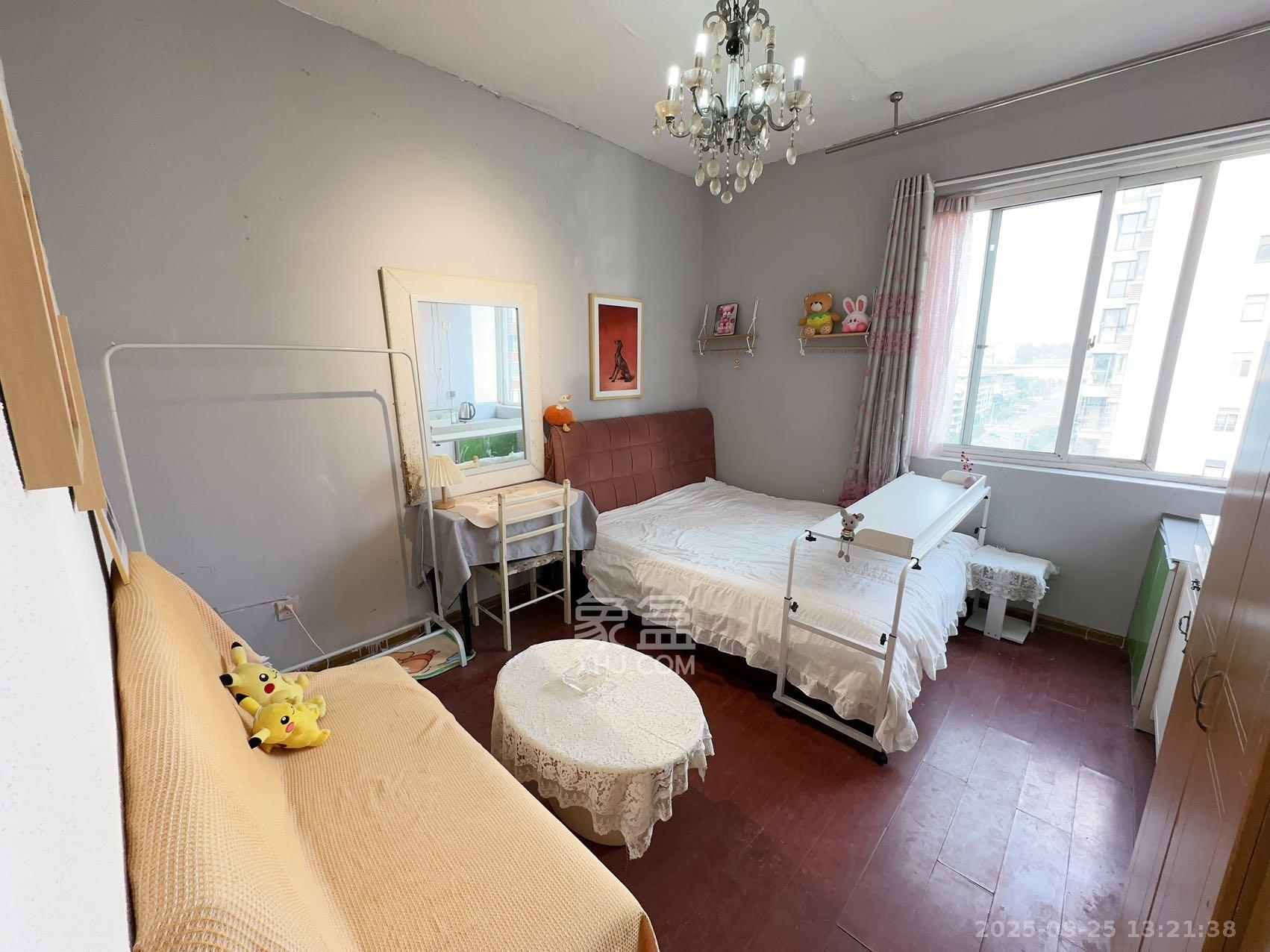 华银天际 1室1厅1卫 900.0元/月 华银天际 1室1厅1卫 900.0元/月室内图