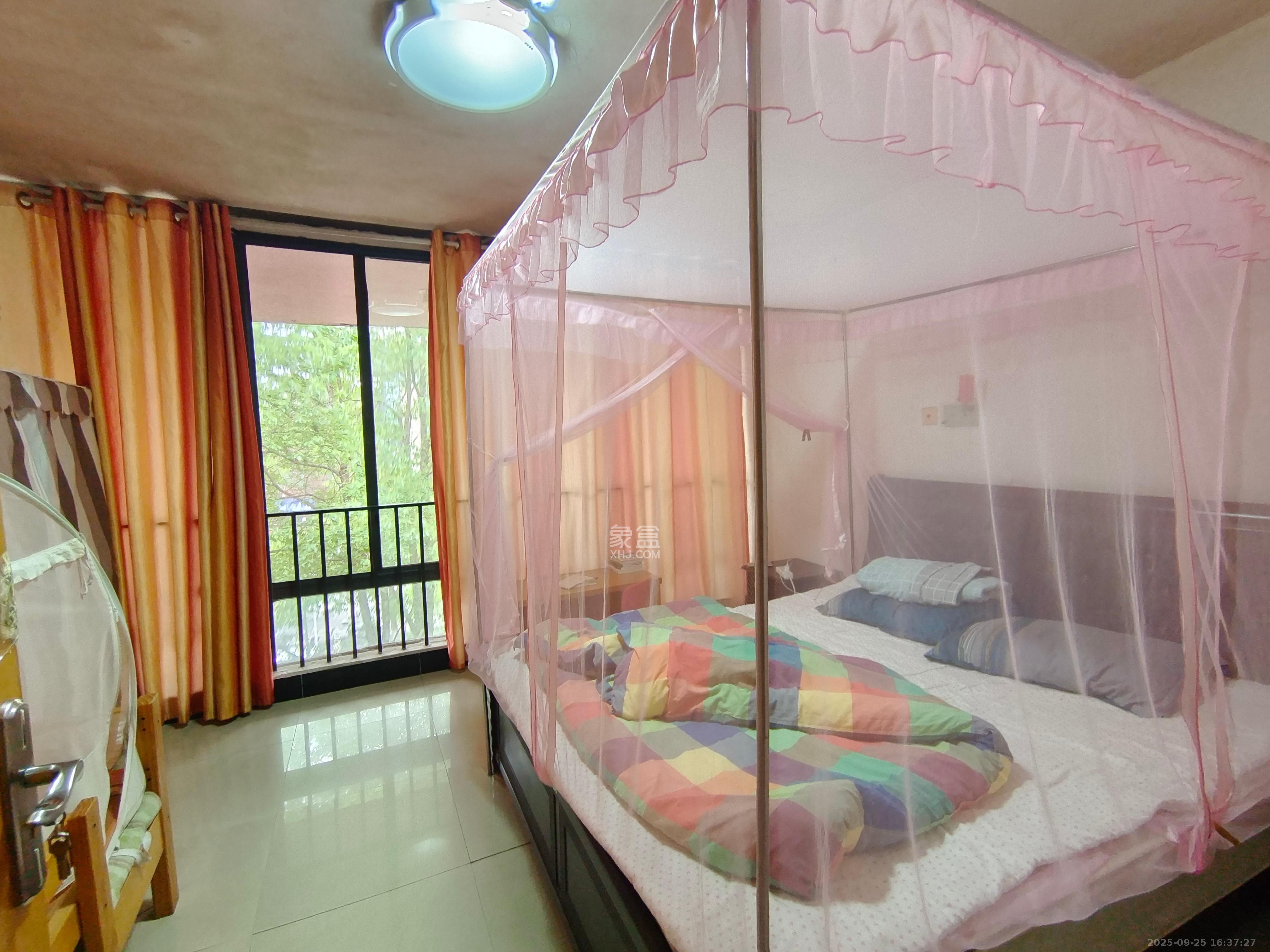 阳光100一期、四五期 4室2厅2卫 4300.0元/月 阳光100一期、四五期 4室2厅2卫 4300.0元/月室内图