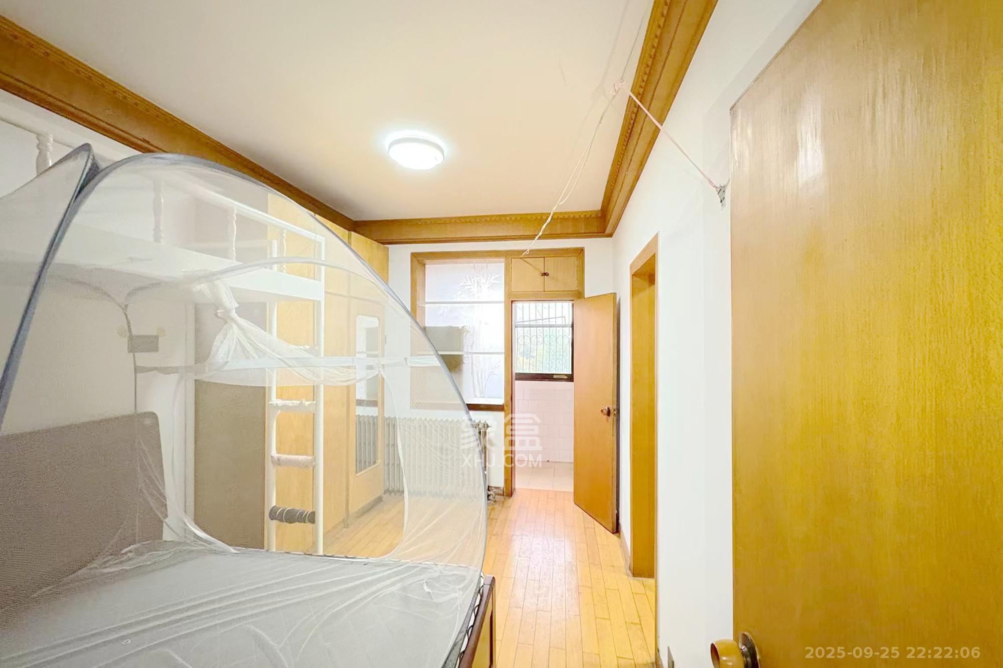 省政府五所  2室1厅1卫    58.0万卧室