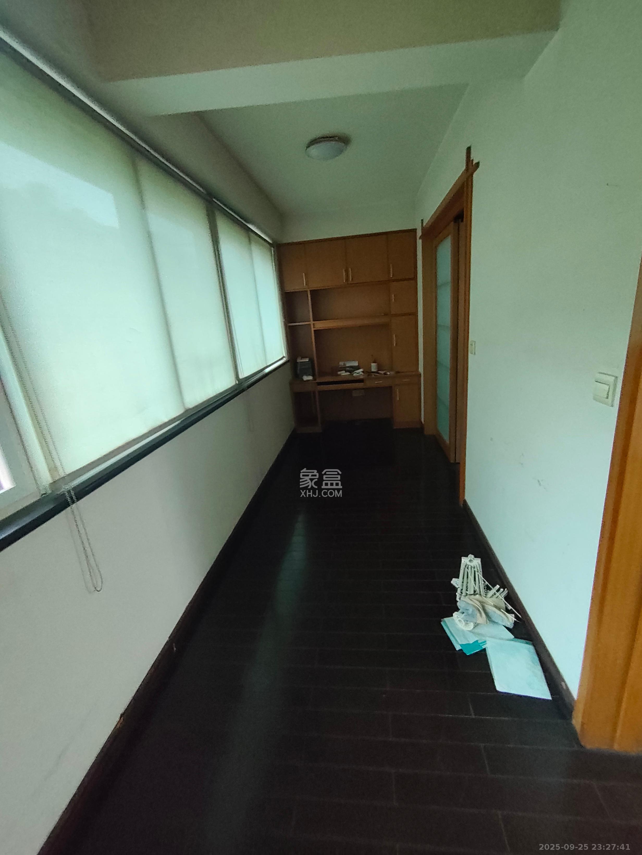 天心华庭 1室1厅1卫 2800.0元/月 天心华庭 1室1厅1卫 2800.0元/月室内图