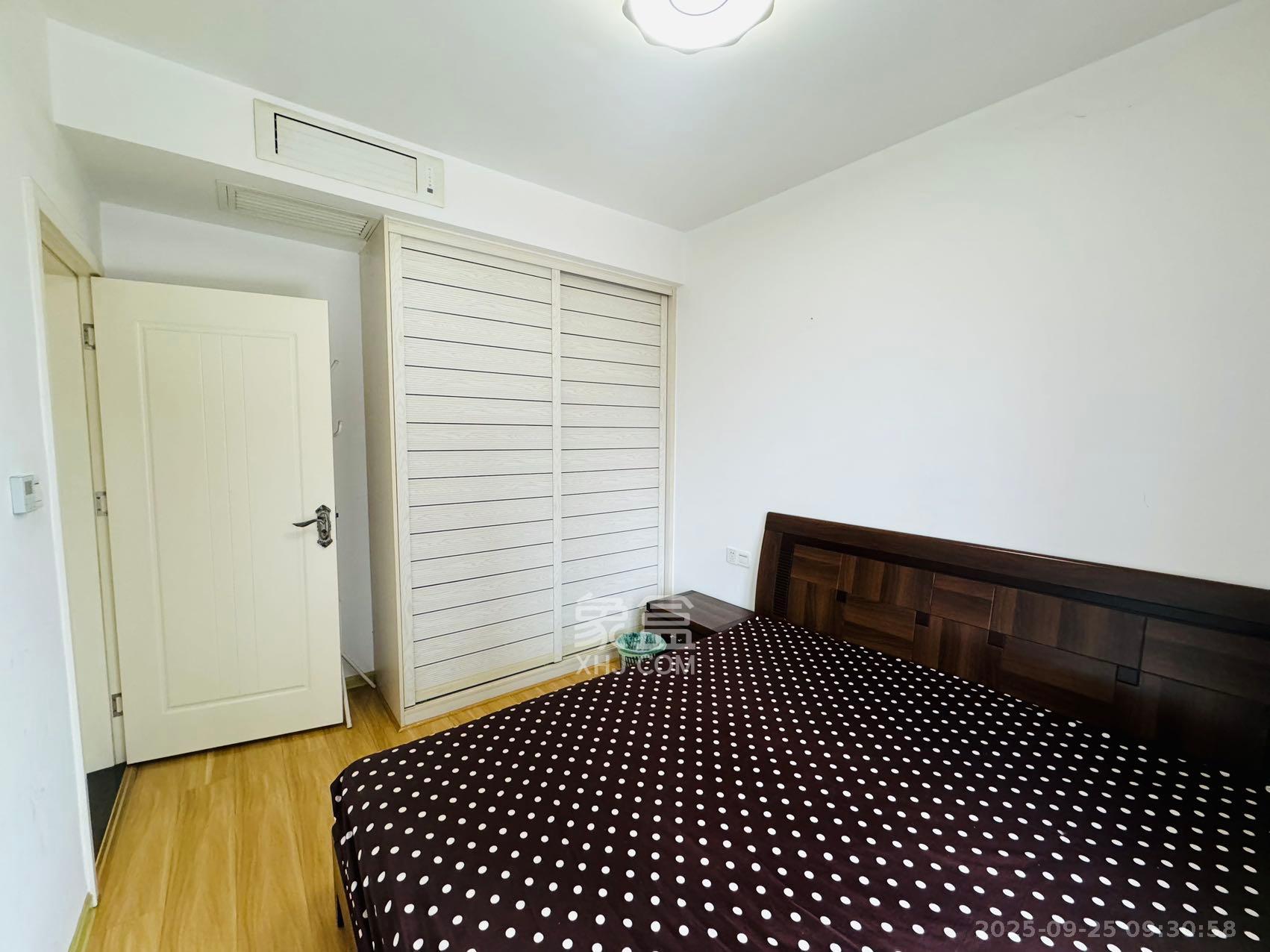 兴旺正佳广场(金石雅苑)  3室2厅2卫    3000.0元/月 兴旺正佳广场(金石雅苑)  3室2厅2卫    3000.0元/月室内图