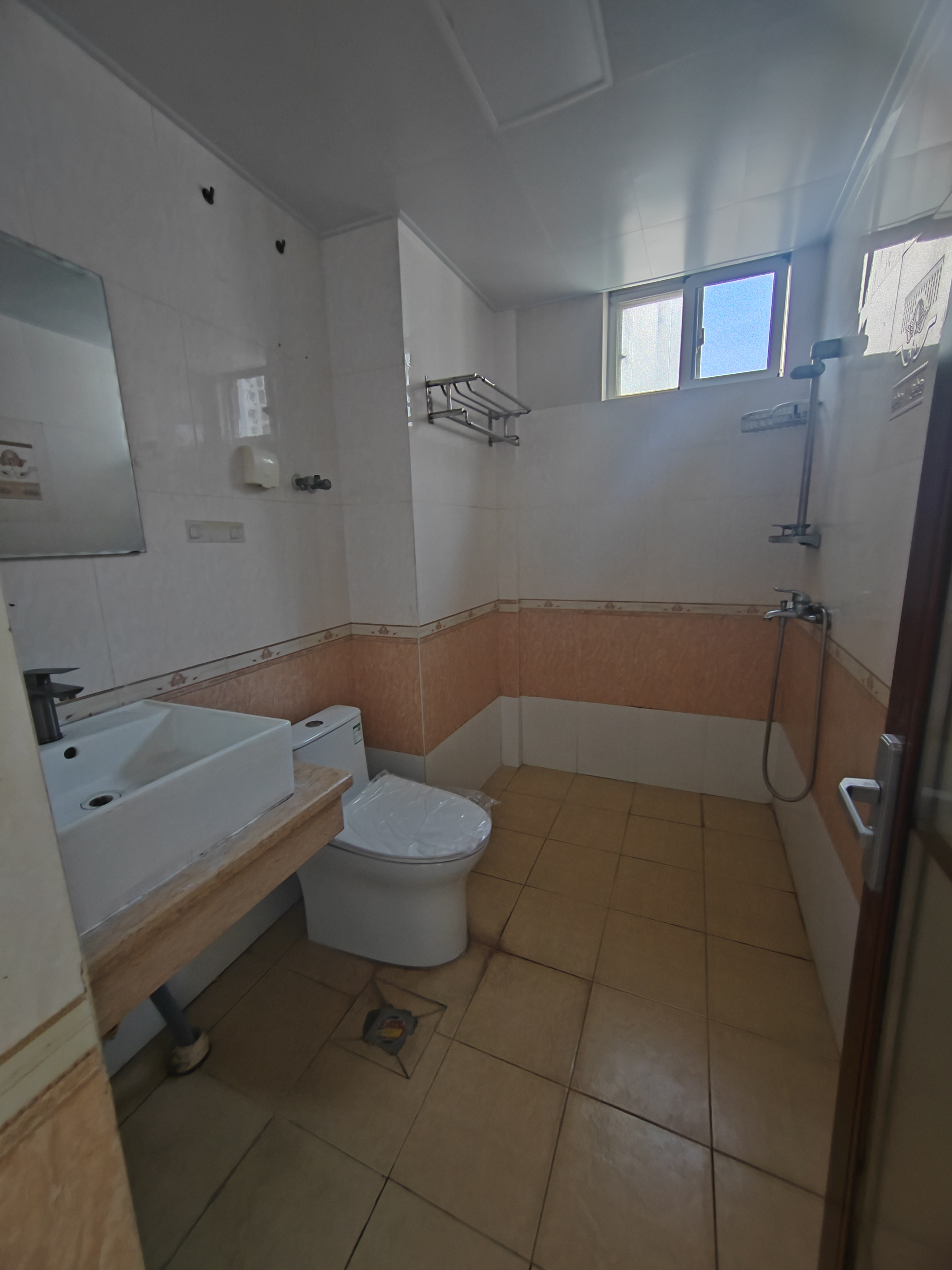 沁雅家园  3室2厅2卫    2700.0元/月室内图