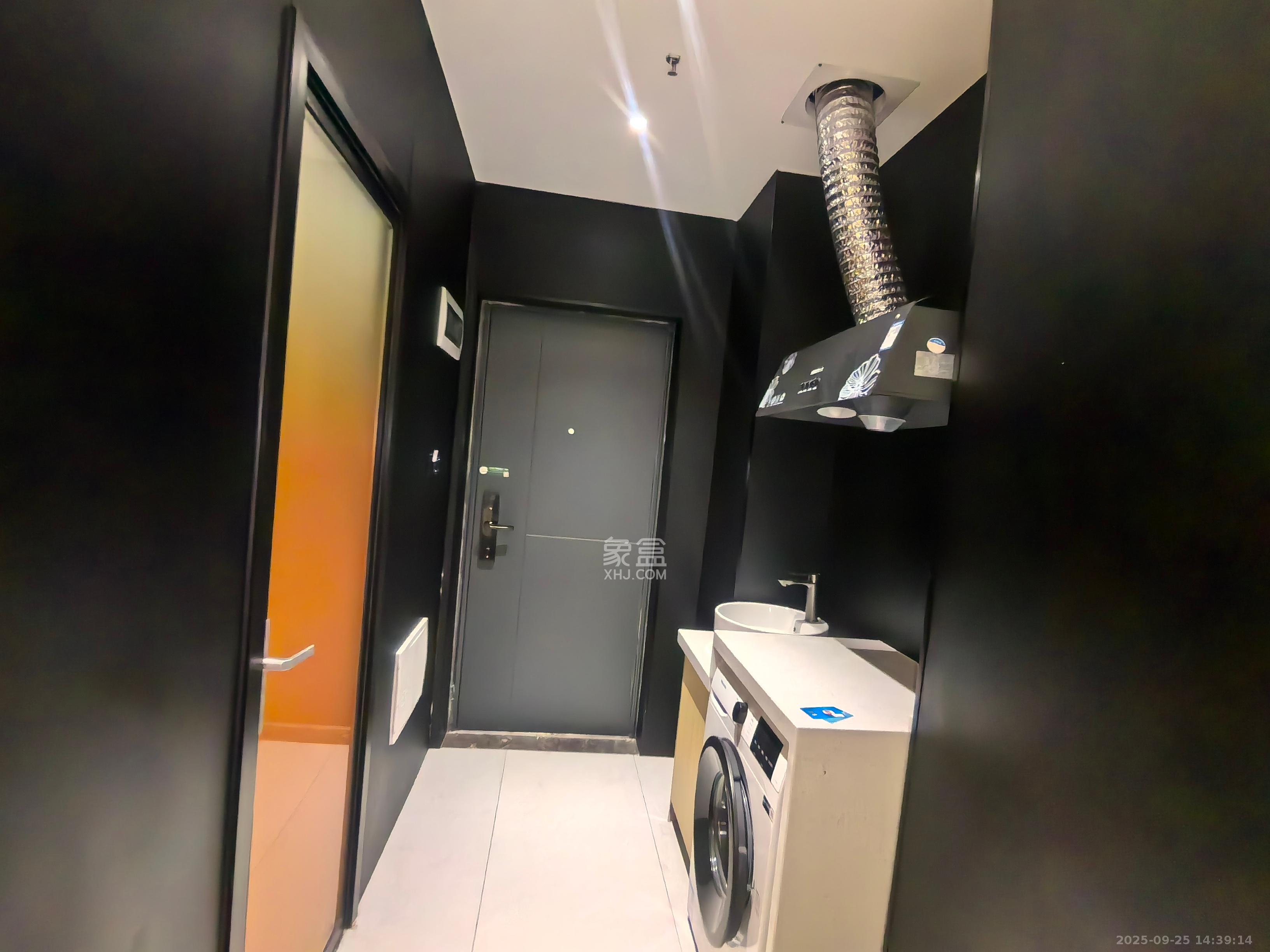 臻园 1室1厅1卫 1600.0元/月 臻园 1室1厅1卫 1600.0元/月室内图