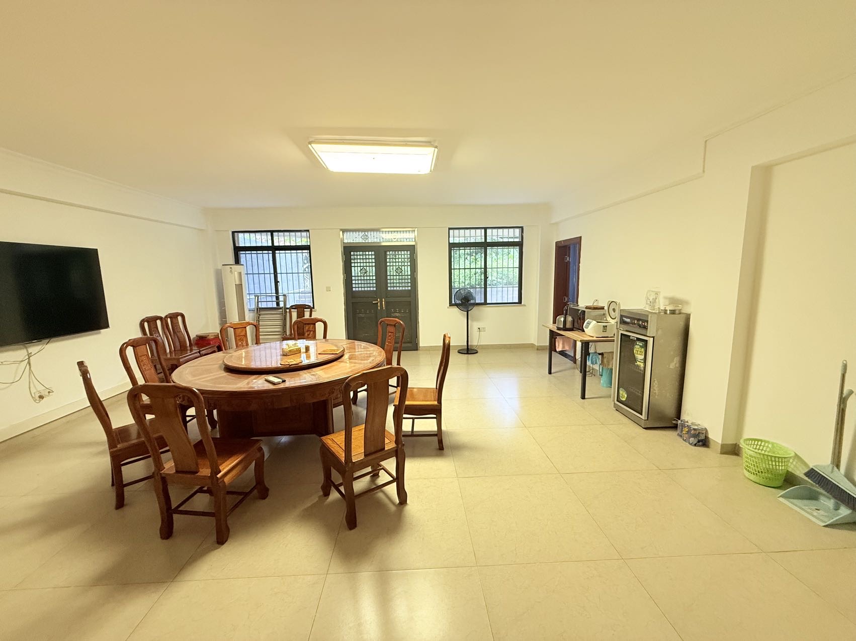 丹玺流泉 8室3厅3卫 12000.0元/月 丹玺流泉 8室3厅3卫 12000.0元/月室内图