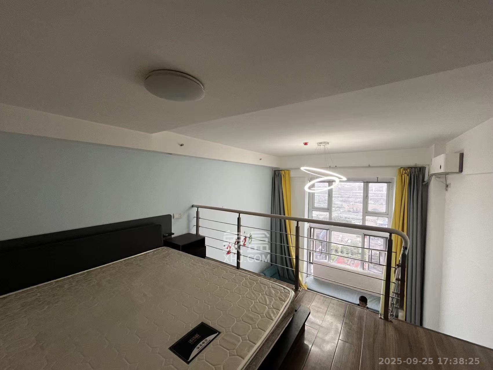 芙蓉万国城MOMA(卓越汇富苑) 1室1厅1卫 1800.0元/月 芙蓉万国城MOMA(卓越汇富苑) 1室1厅1卫 1800.0元/月室内图