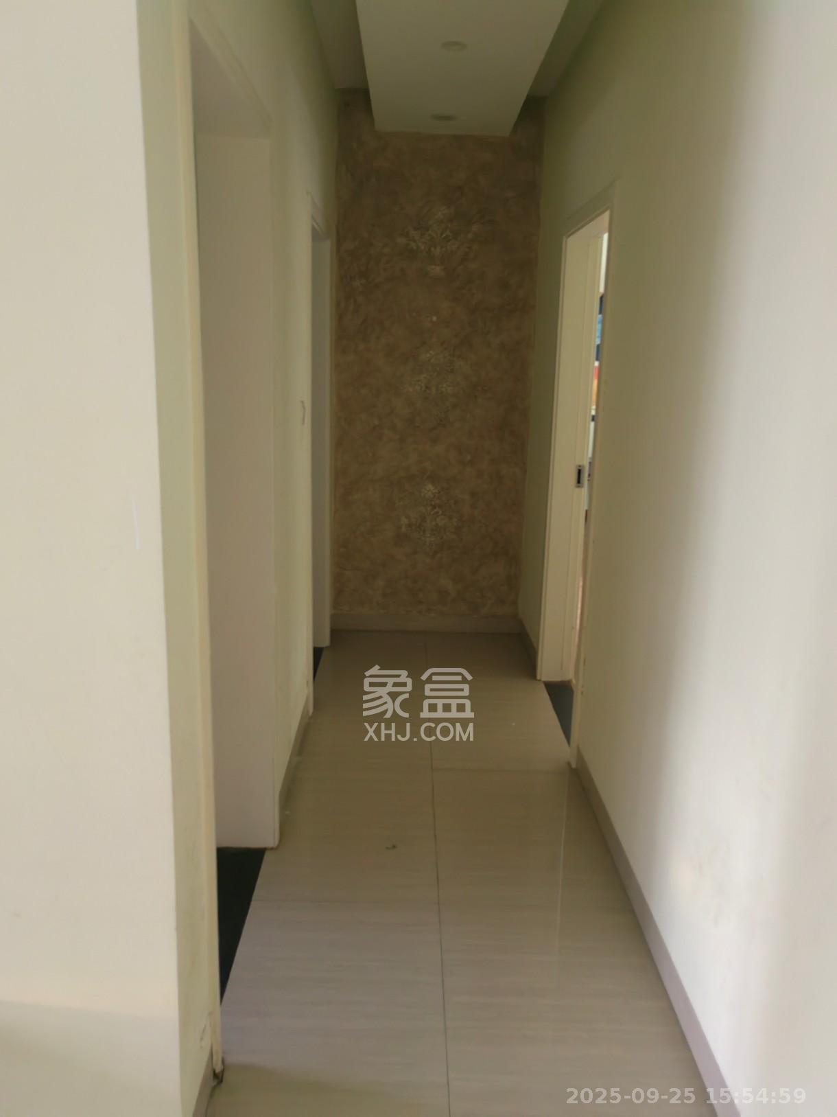 盛地尊域 4室2厅2卫 2000.0元/月 盛地尊域 4室2厅2卫 2000.0元/月室内图