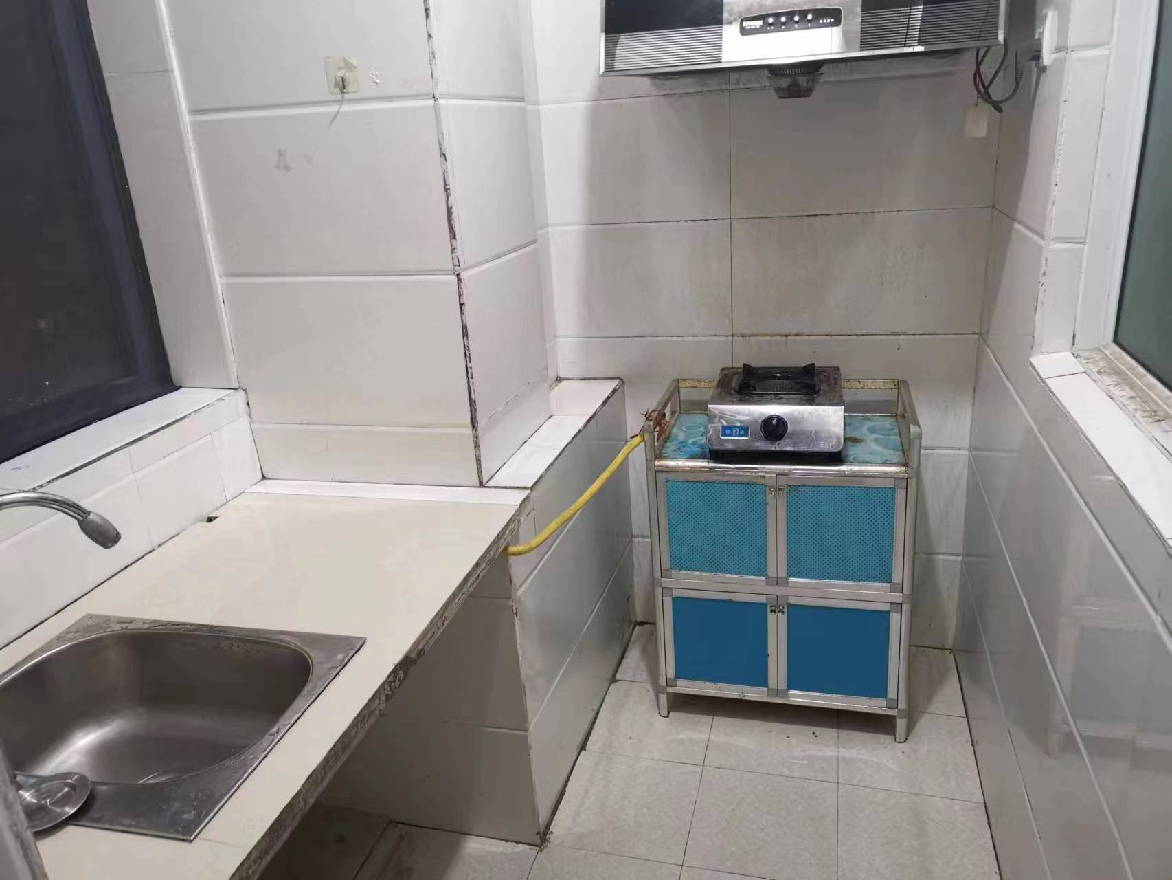 盛世时代广场  1室1厅1卫    1000.0元/月室内图