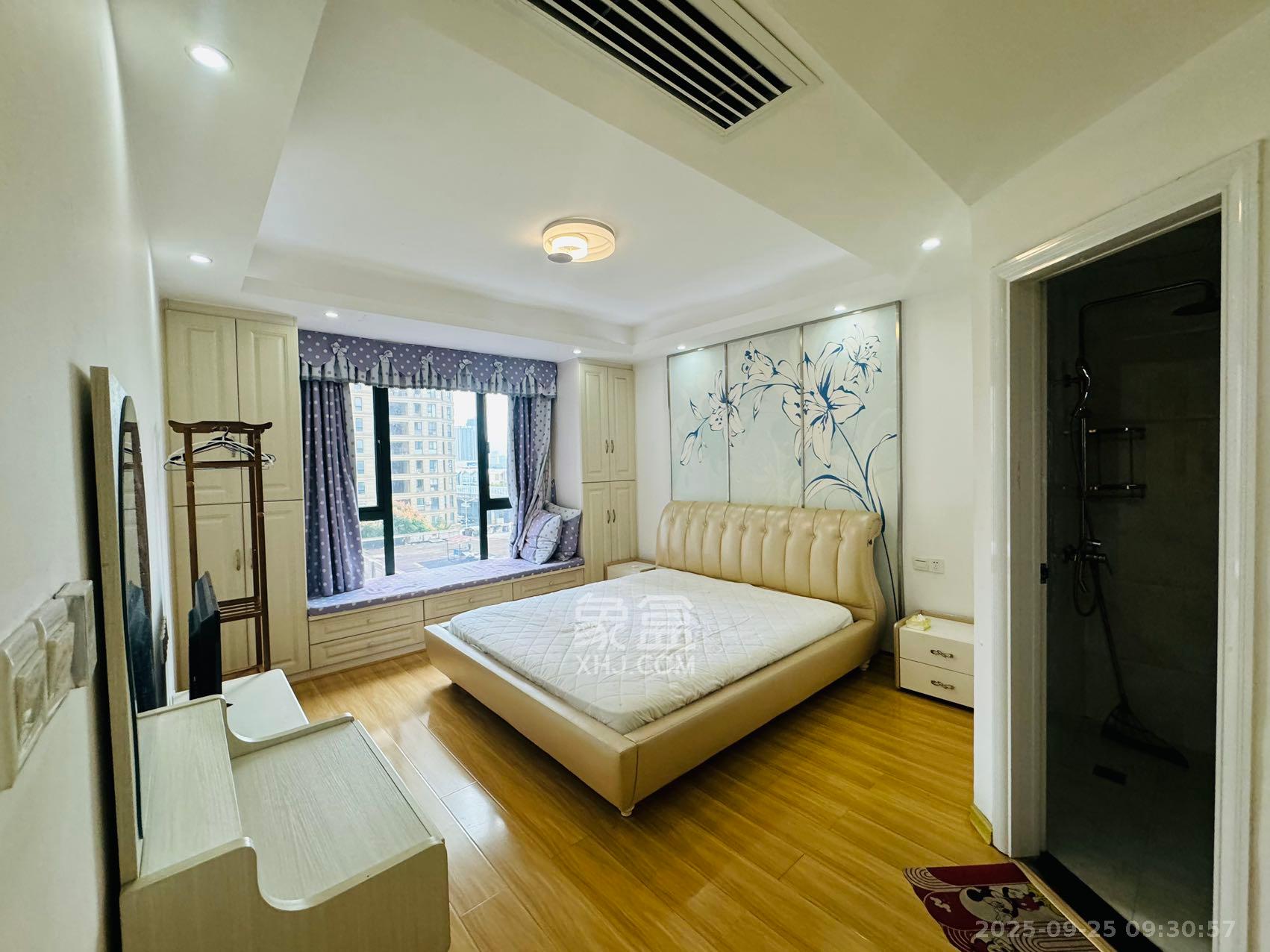 兴旺正佳广场(金石雅苑)  3室2厅2卫    3000.0元/月 兴旺正佳广场(金石雅苑)  3室2厅2卫    3000.0元/月室内图