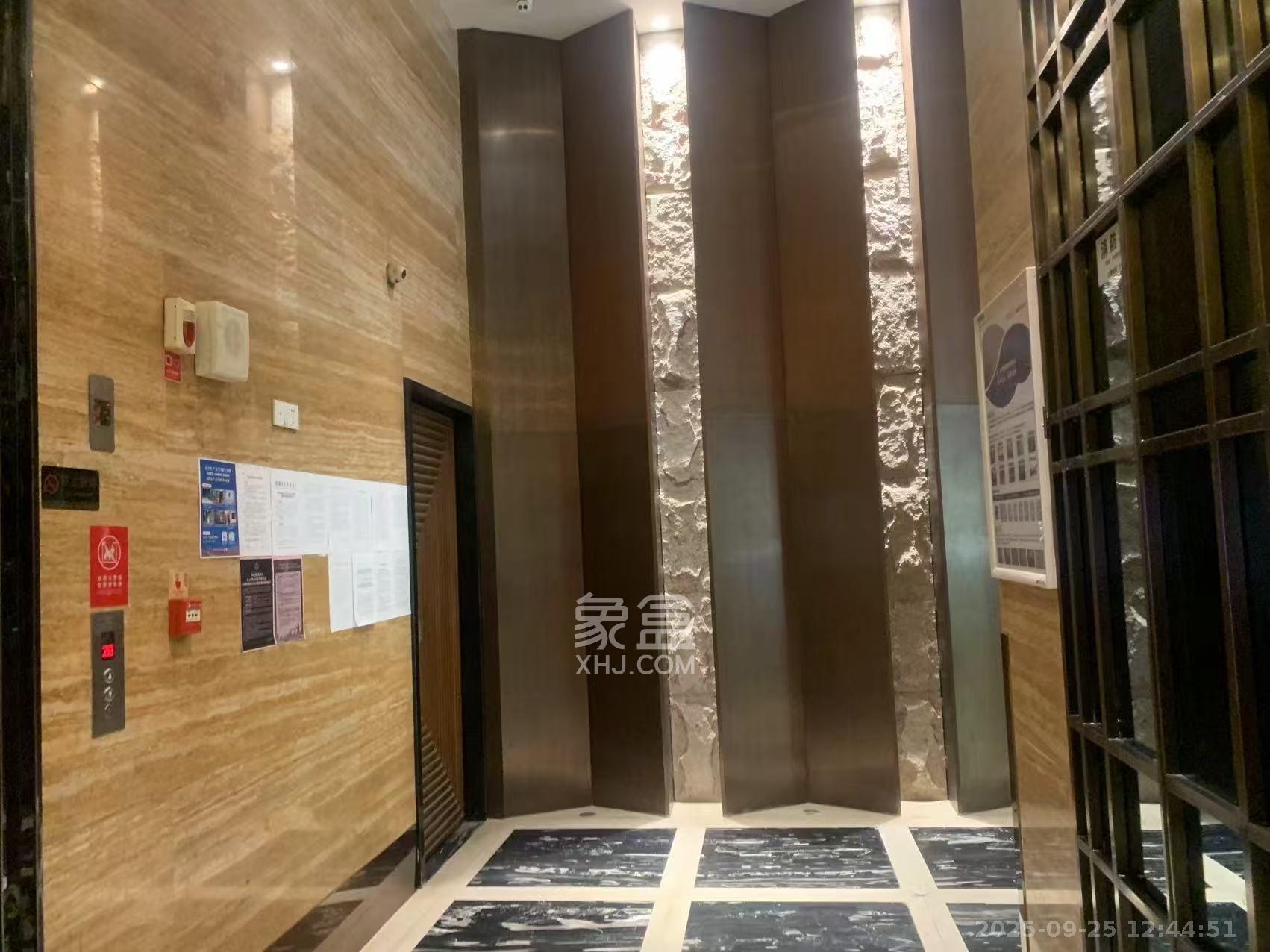 融科檀香山(融科紫檀、香山国际) 1室1厅1卫 1500.0元/月 融科檀香山(融科紫檀、香山国际) 1室1厅1卫 1500.0元/月室内图