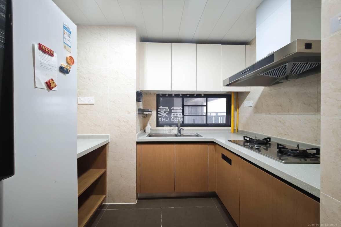 万科魅力之城  3室2厅2卫    95.0万 万科魅力之城  3室2厅2卫    95.0万其他