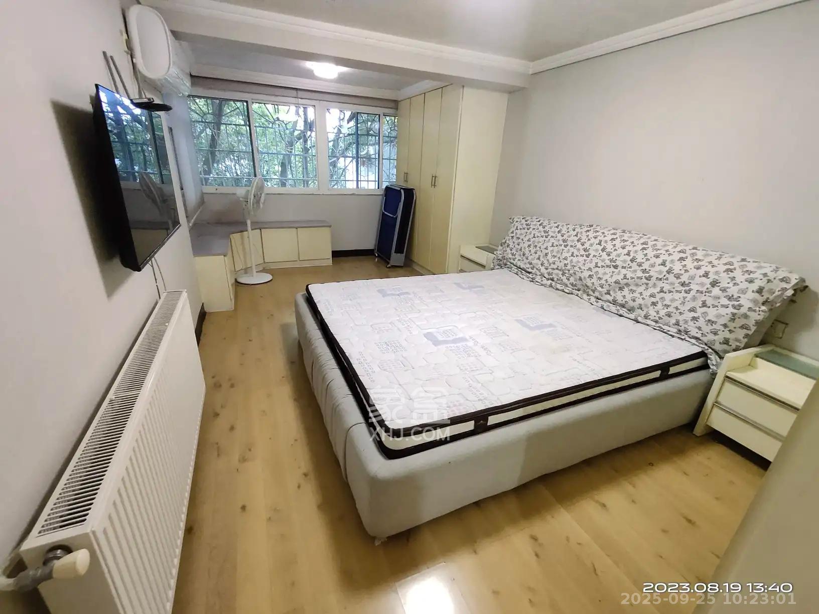 航空母舰  4室2厅2卫    3100.0元/月 航空母舰  4室2厅2卫    3100.0元/月室内图