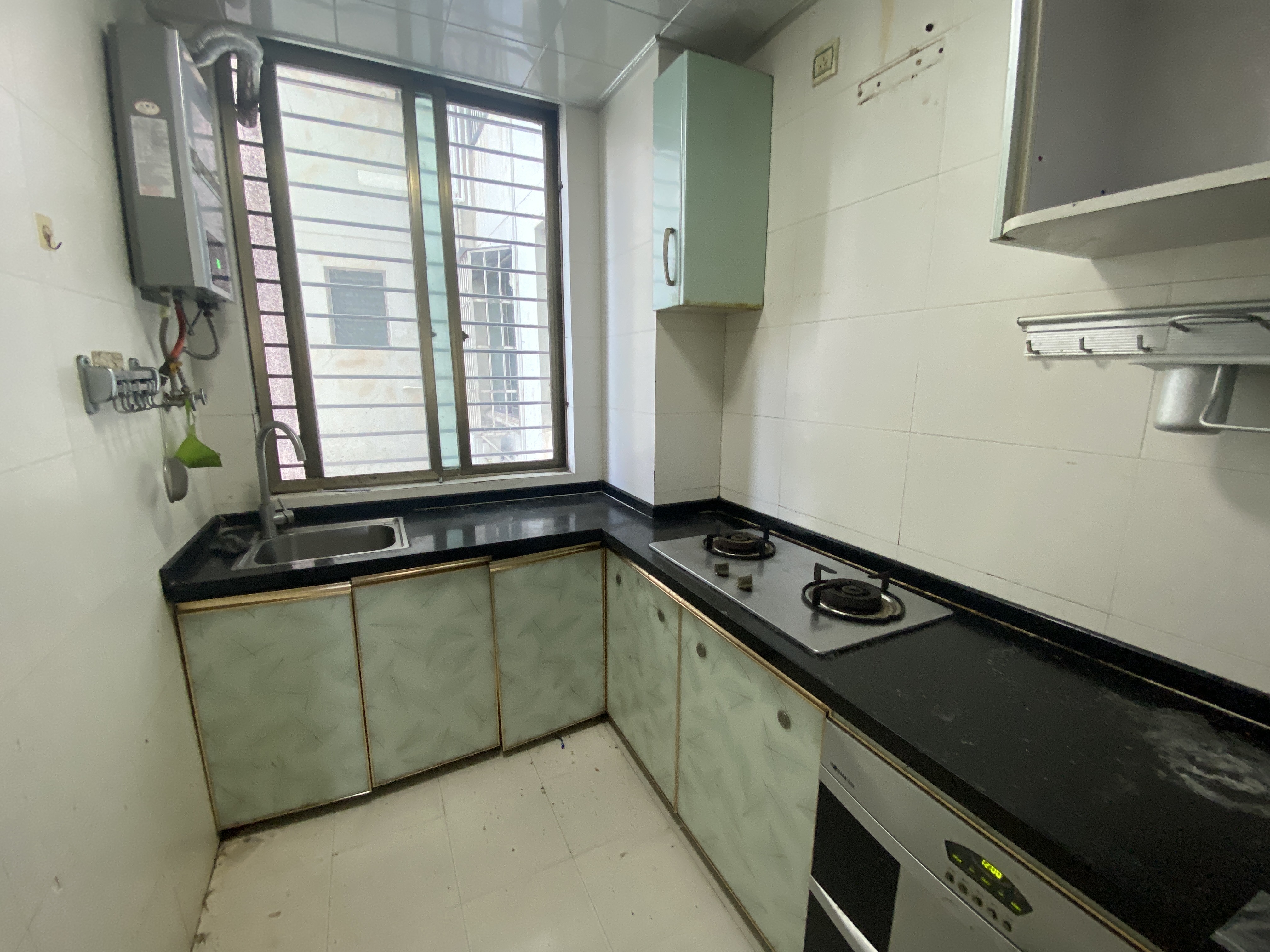 金鹿花园一期 4室2厅2卫 3200.0元/月 金鹿花园一期 4室2厅2卫 3200.0元/月室内图