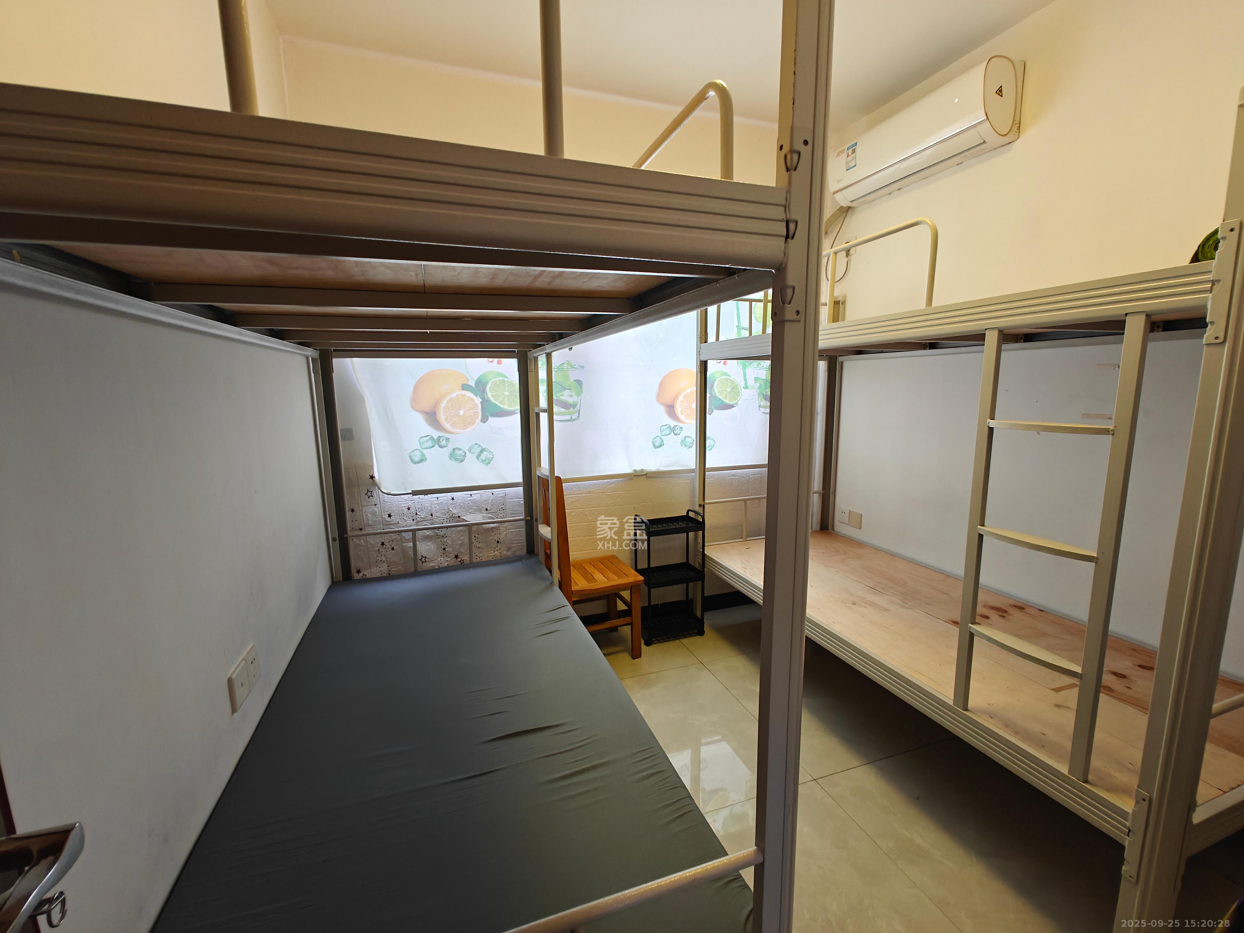 华润置地广场二期 3室2厅2卫 2200.0元/月 华润置地广场二期 3室2厅2卫 2200.0元/月室内图