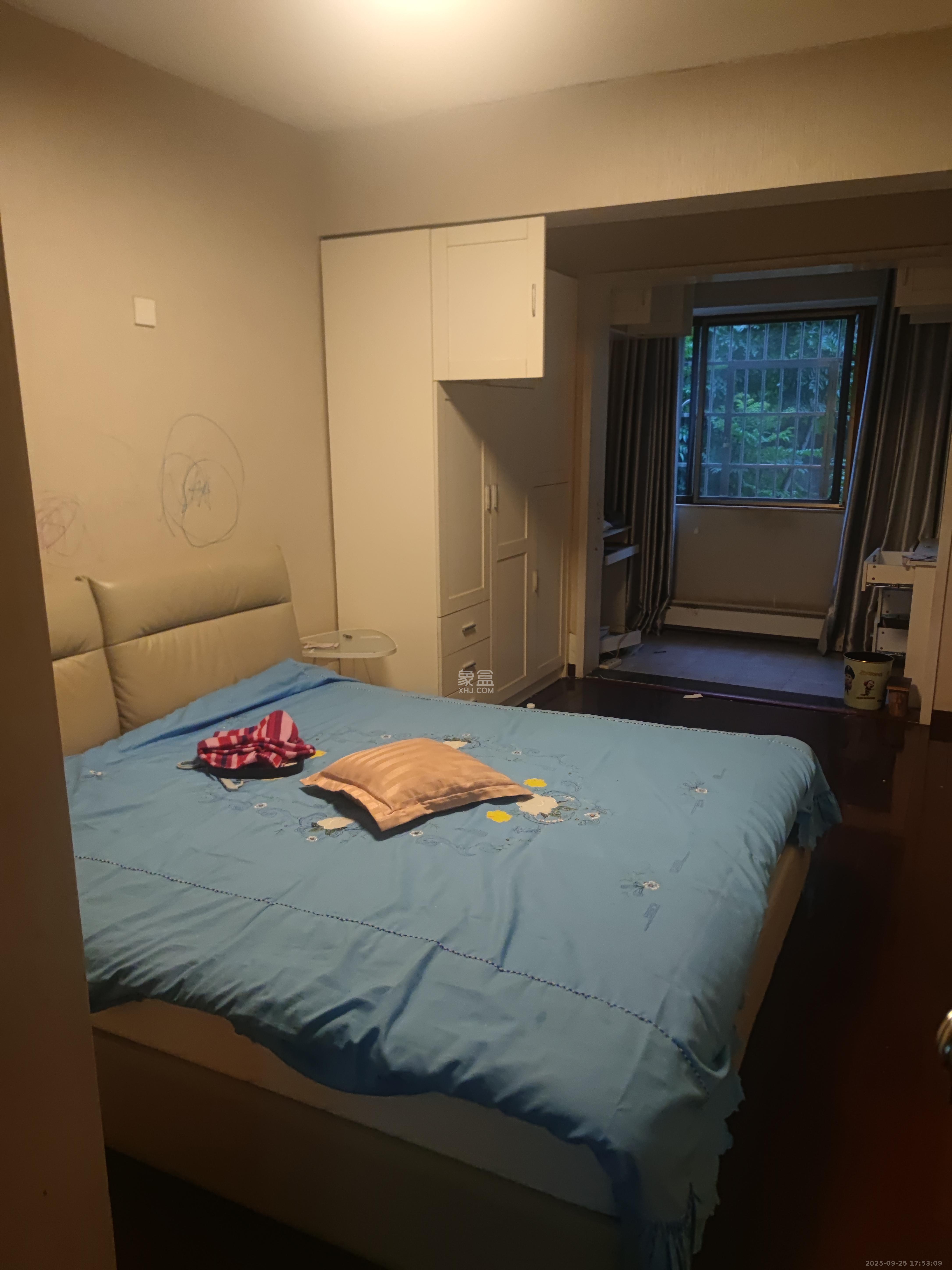 芙蓉蓉苑 3室2厅2卫 2200.0元/月 芙蓉蓉苑 3室2厅2卫 2200.0元/月室内图