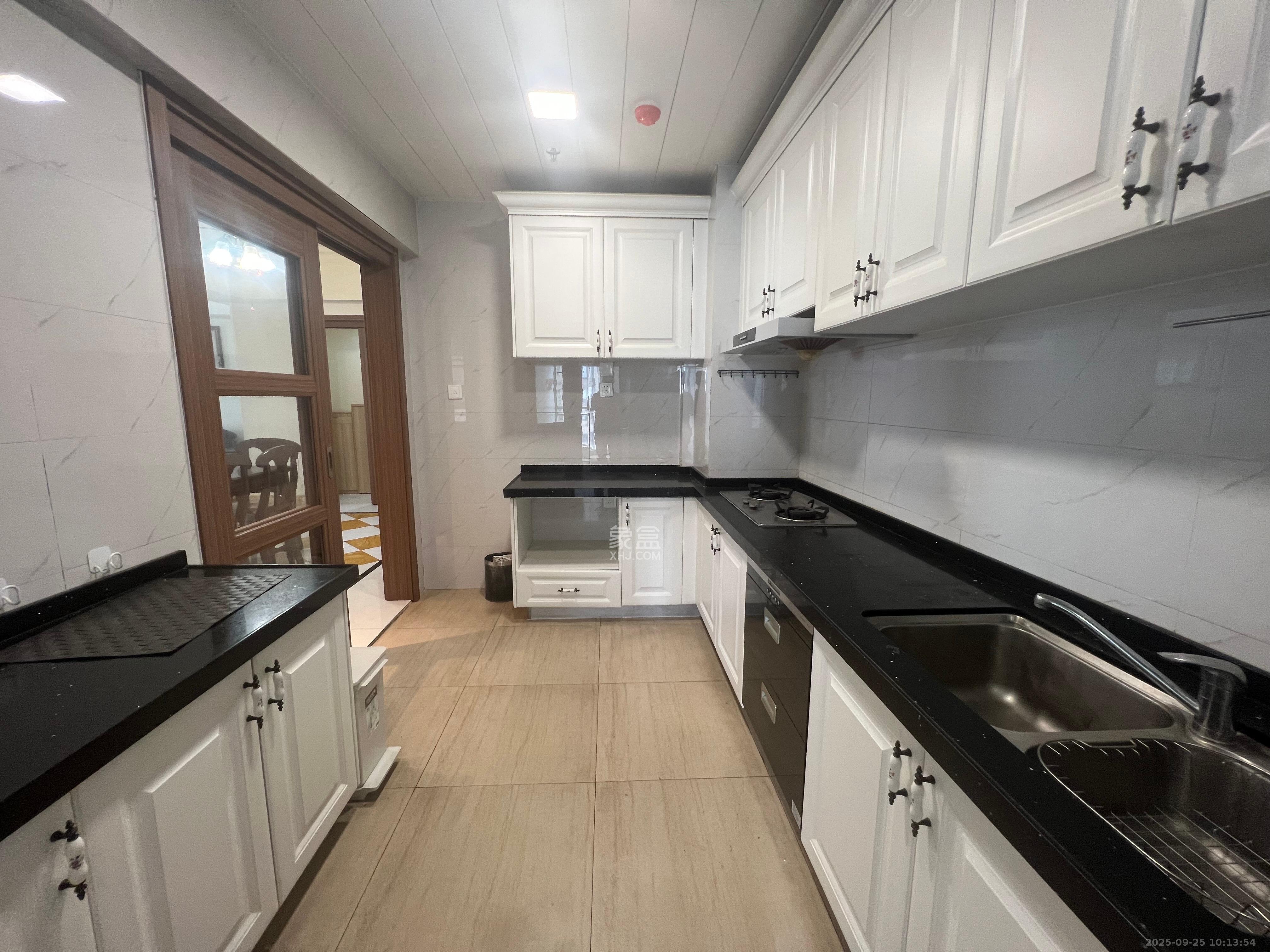 碧桂园威尼斯城  3室2厅2卫    3800.0元/月室内图