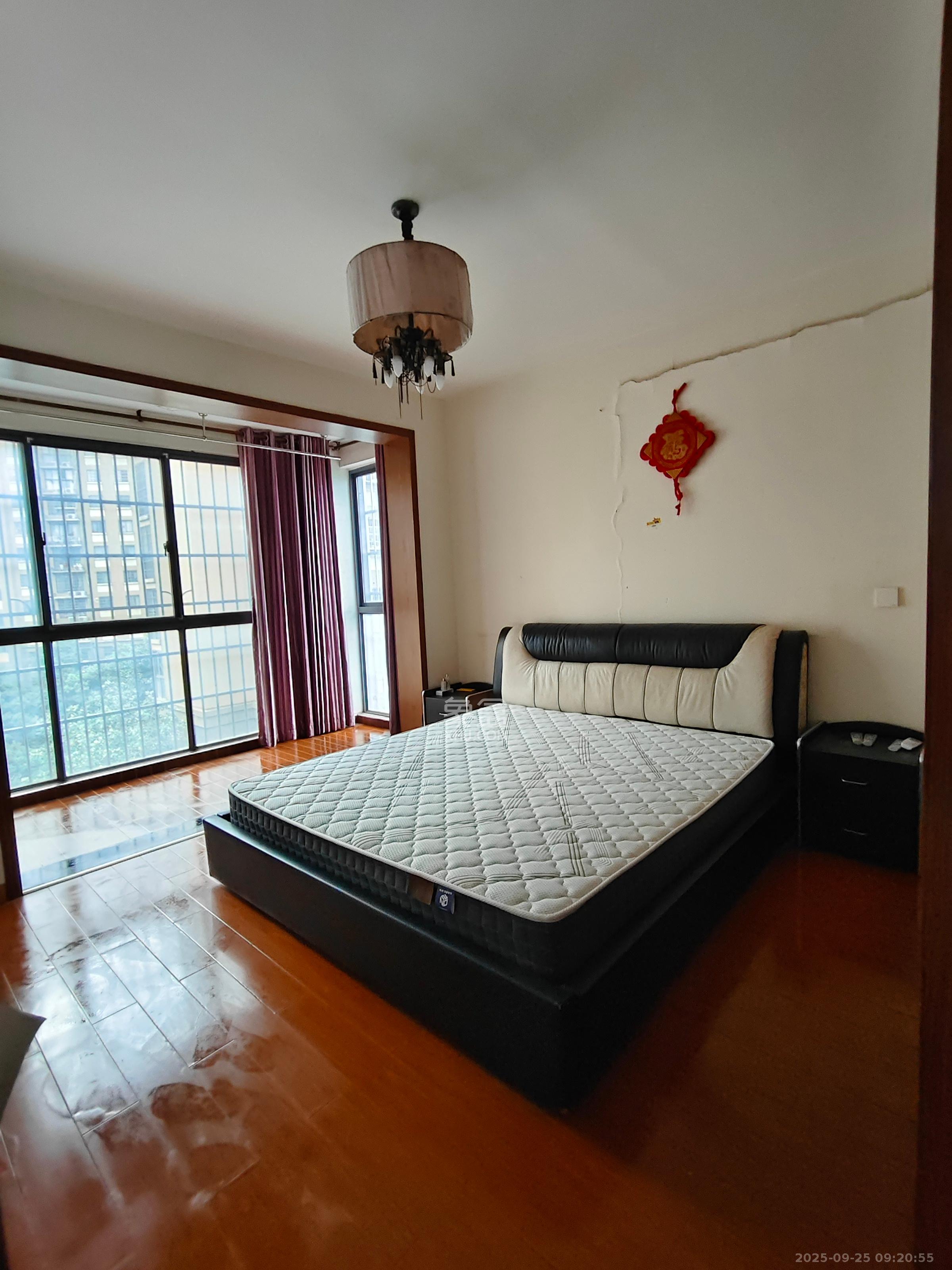 山水嘉园  3室2厅1卫    1780.0元/月室内图