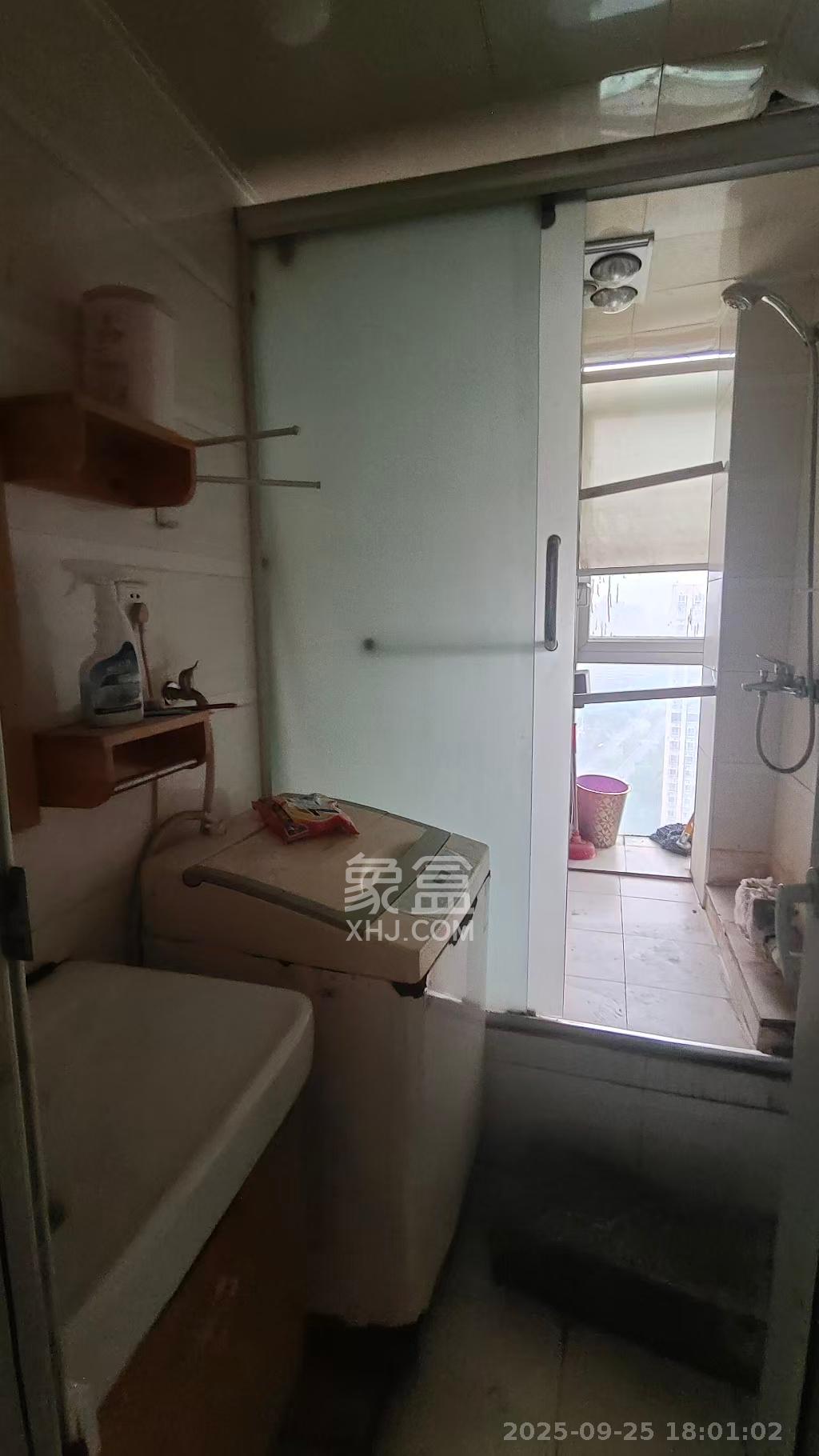 香槟小镇(香槟花苑) 1室0厅0卫 1000.00元/月 香槟小镇(香槟花苑) 1室0厅0卫 1000.00元/月室内图