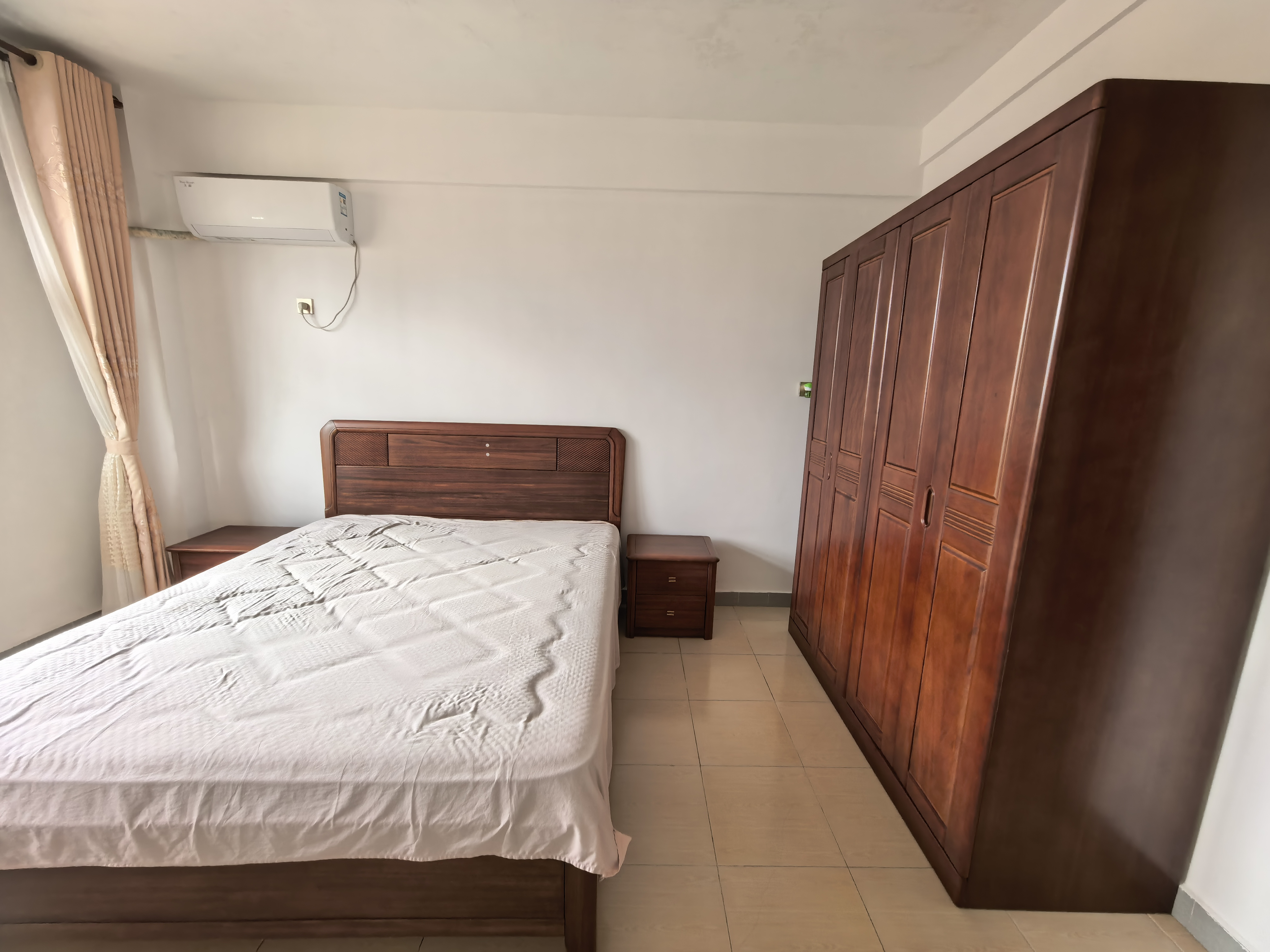 省检察院宿舍南苑 3室2厅2卫 2800.0元/月 省检察院宿舍南苑 3室2厅2卫 2800.0元/月室内图