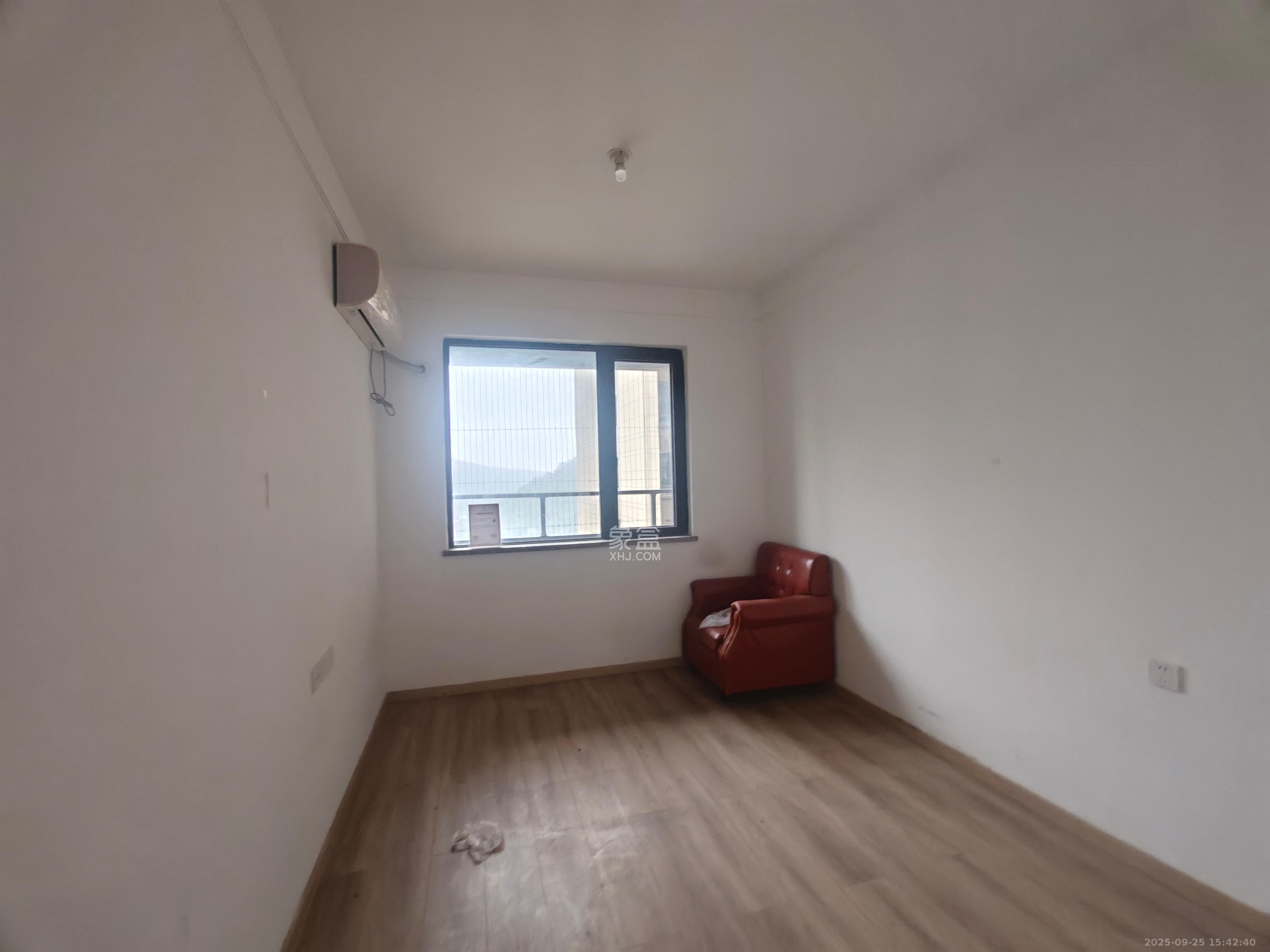 梅溪湖玺悦（新城金茂梦想玺悦）  4室2厅2卫    3200.0元/月室内图