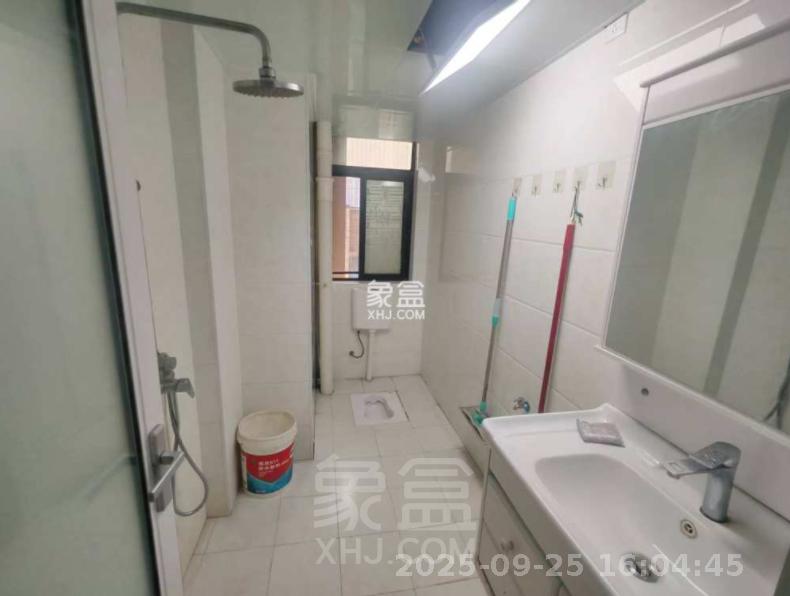 武广国际学苑 3室2厅2卫 2200.0元/月 武广国际学苑 3室2厅2卫 2200.0元/月室内图