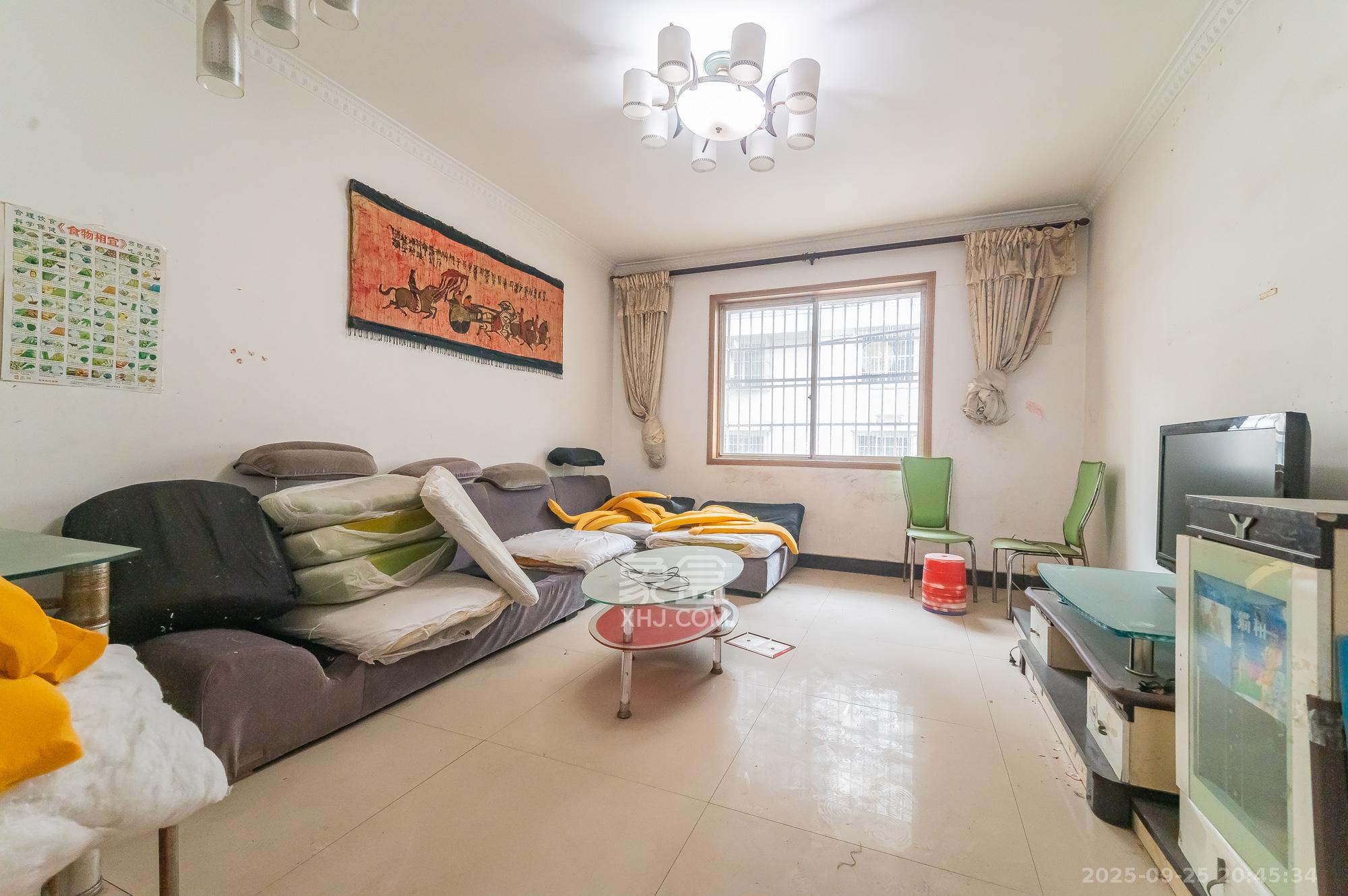 茶叶大市场“山水茗园”  2室2厅1卫    32.0万 茶叶大市场“山水茗园”  2室2厅1卫    32.0万客厅