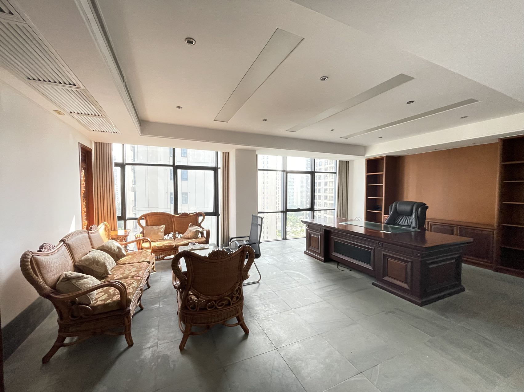 紫荆信息公寓 8室2厅2卫 17000.0元/月 紫荆信息公寓 8室2厅2卫 17000.0元/月室内图