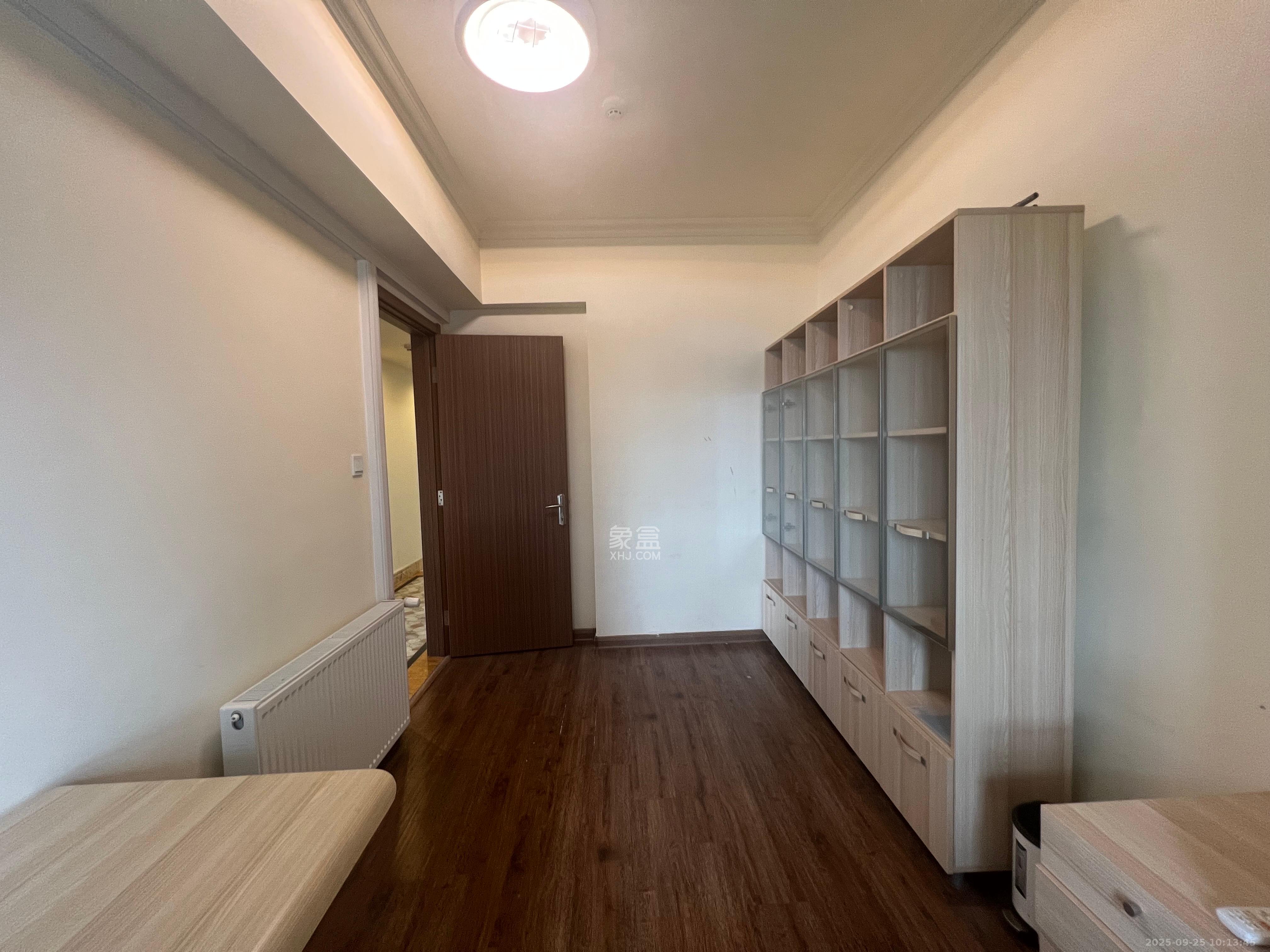 碧桂园威尼斯城  3室2厅2卫    3800.0元/月室内图