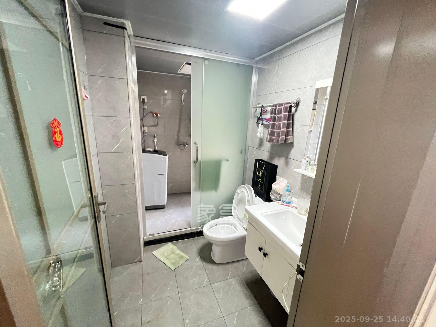 麦芒国际(金恒雅苑) 2室2厅1卫 2200.0元/月 麦芒国际(金恒雅苑) 2室2厅1卫 2200.0元/月室内图