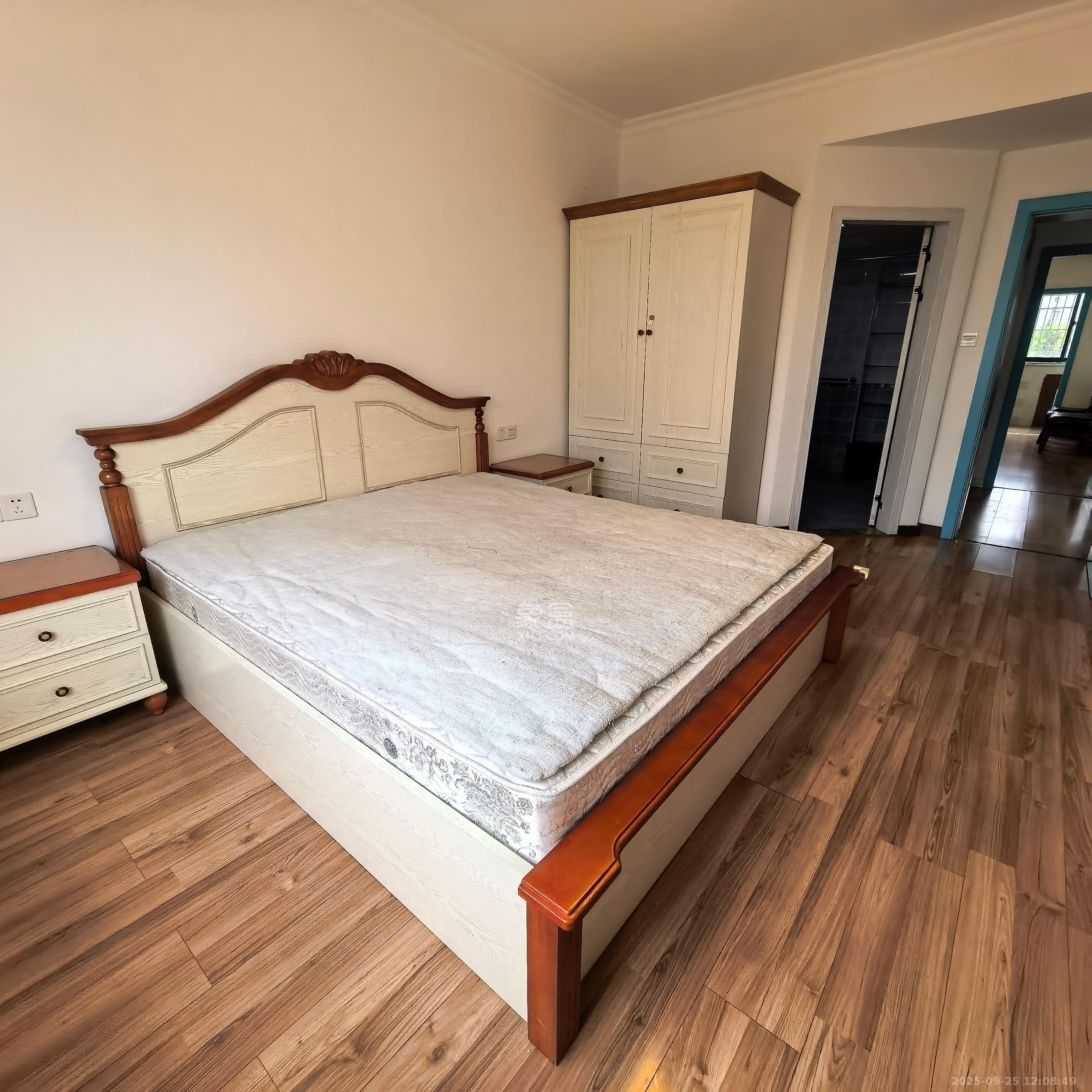 明景公寓 3室2厅1卫 3800.0元/月 明景公寓 3室2厅1卫 3800.0元/月室内图