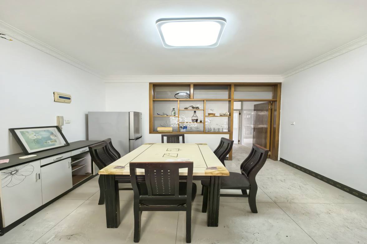 加州阳光小区(吉星阳光) 3室2厅2卫 60.0万 加州阳光小区(吉星阳光) 3室2厅2卫 60.0万客厅