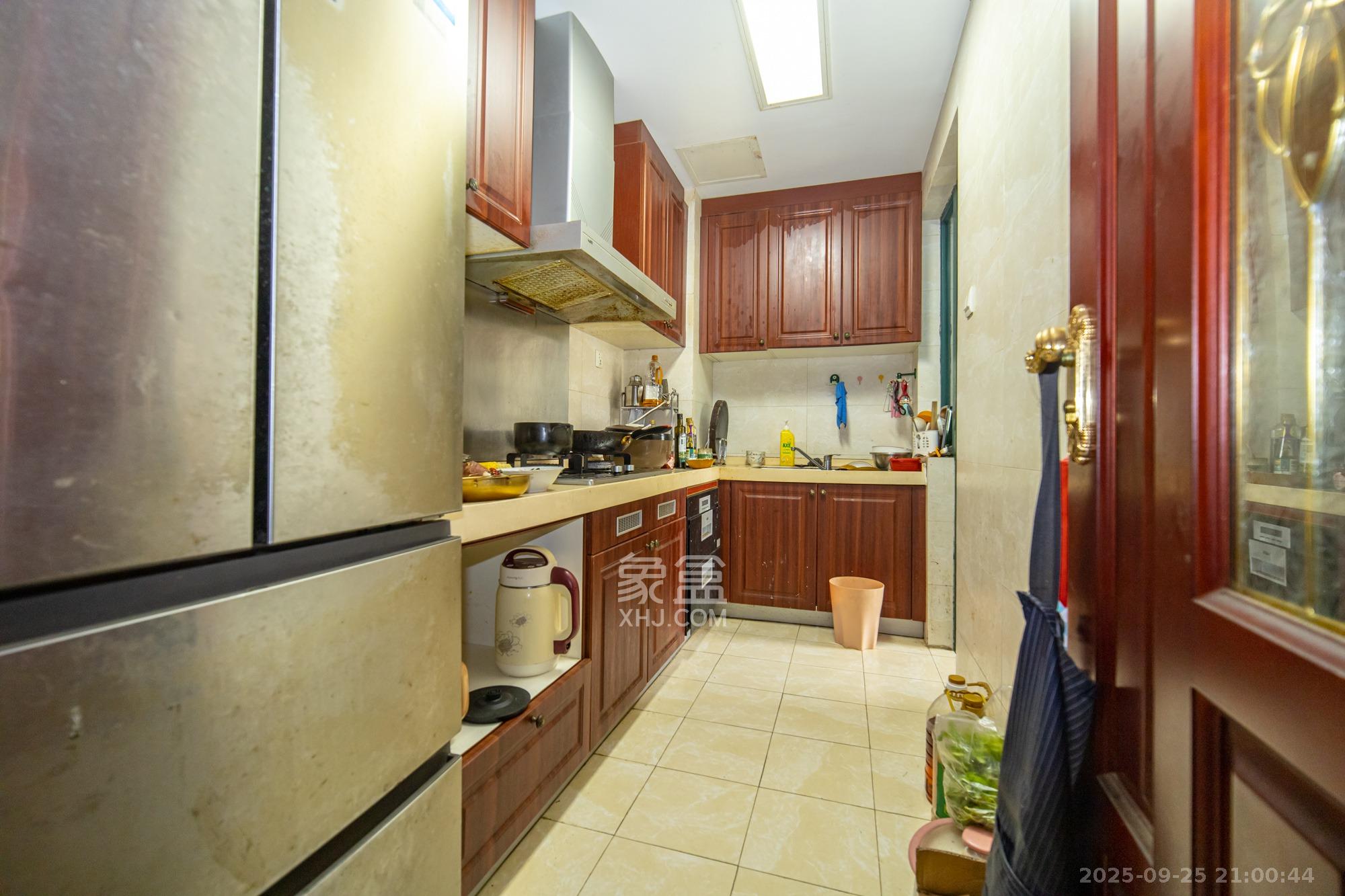 恒大雅苑 3室2厅2卫 106.5万 恒大雅苑 3室2厅2卫 106.5万厨房