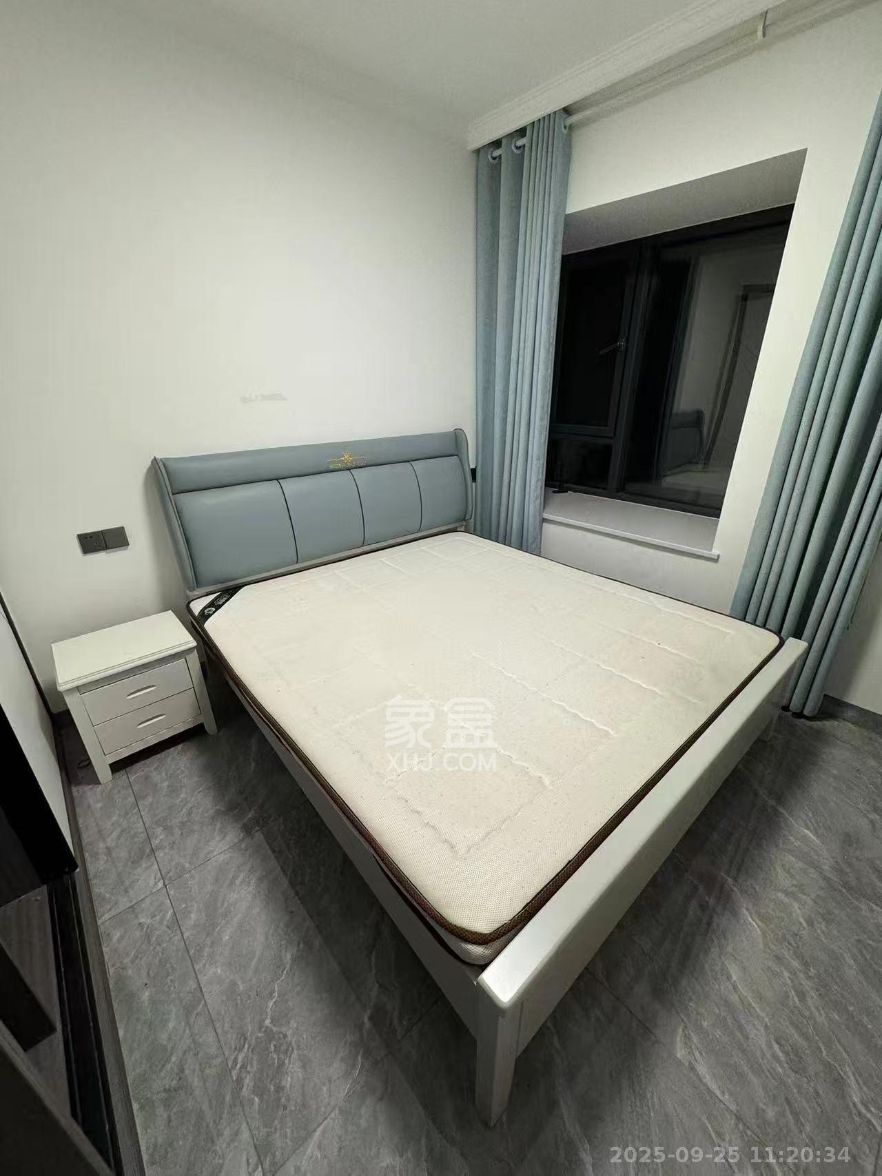 盛地东方芯府  3室2厅2卫    2200.0元/月室内图