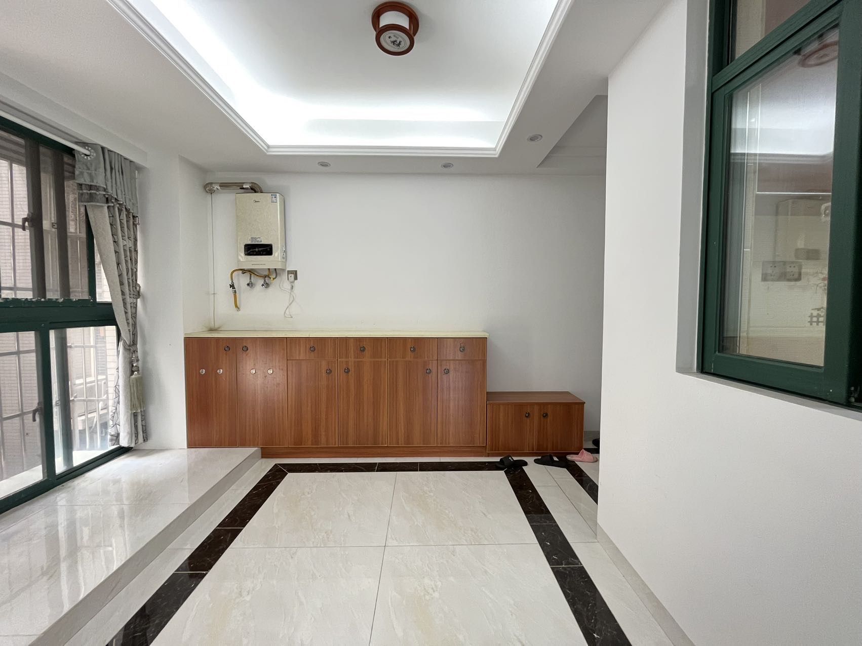 锦江丽都 3室2厅2卫 3500.0元/月 锦江丽都 3室2厅2卫 3500.0元/月室内图