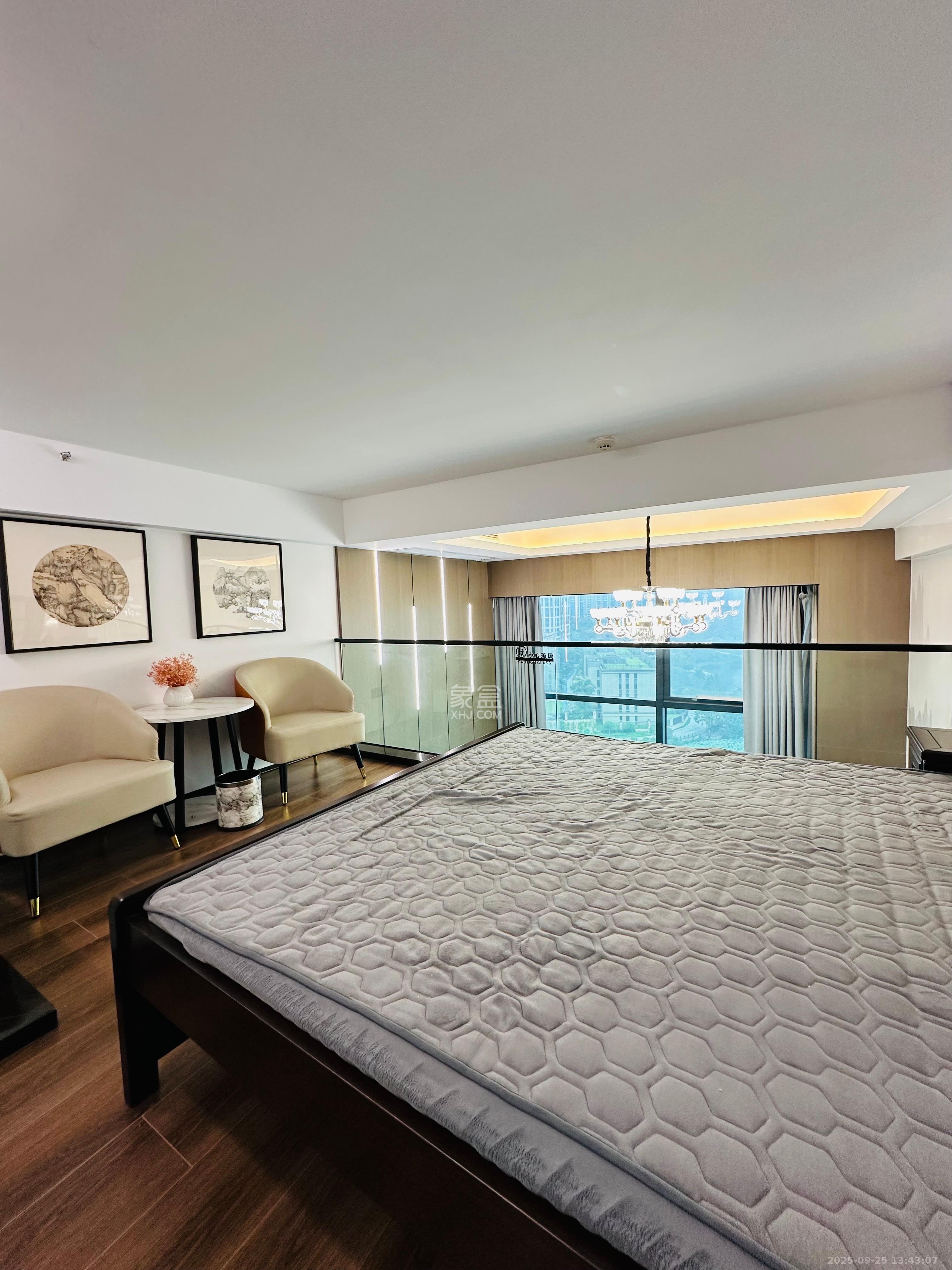 梅溪半岛  1室1厅2卫    3500.0元/月室内图