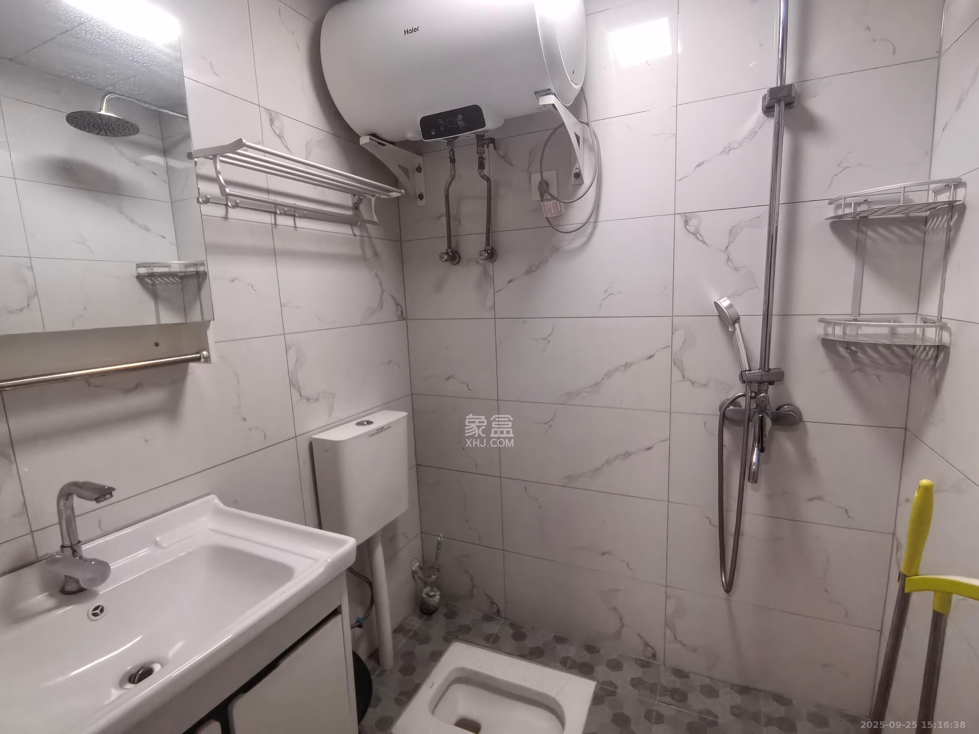 C-park天悦城(紫檀溪苑二期) 1室1厅1卫 1600.0元/月 C-park天悦城(紫檀溪苑二期) 1室1厅1卫 1600.0元/月室内图