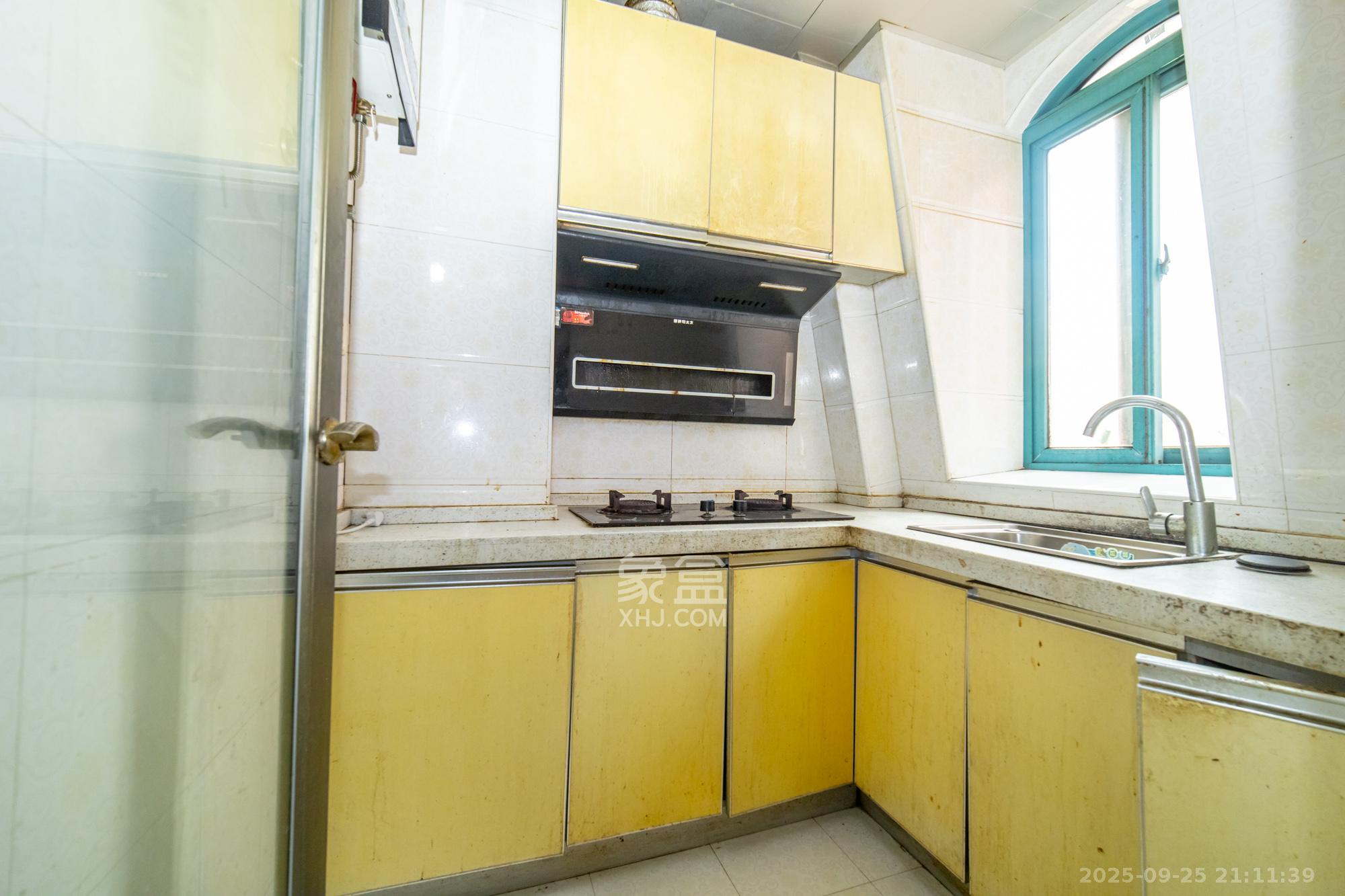 蝴蝶谷  2室1厅1卫    40.0万厨房