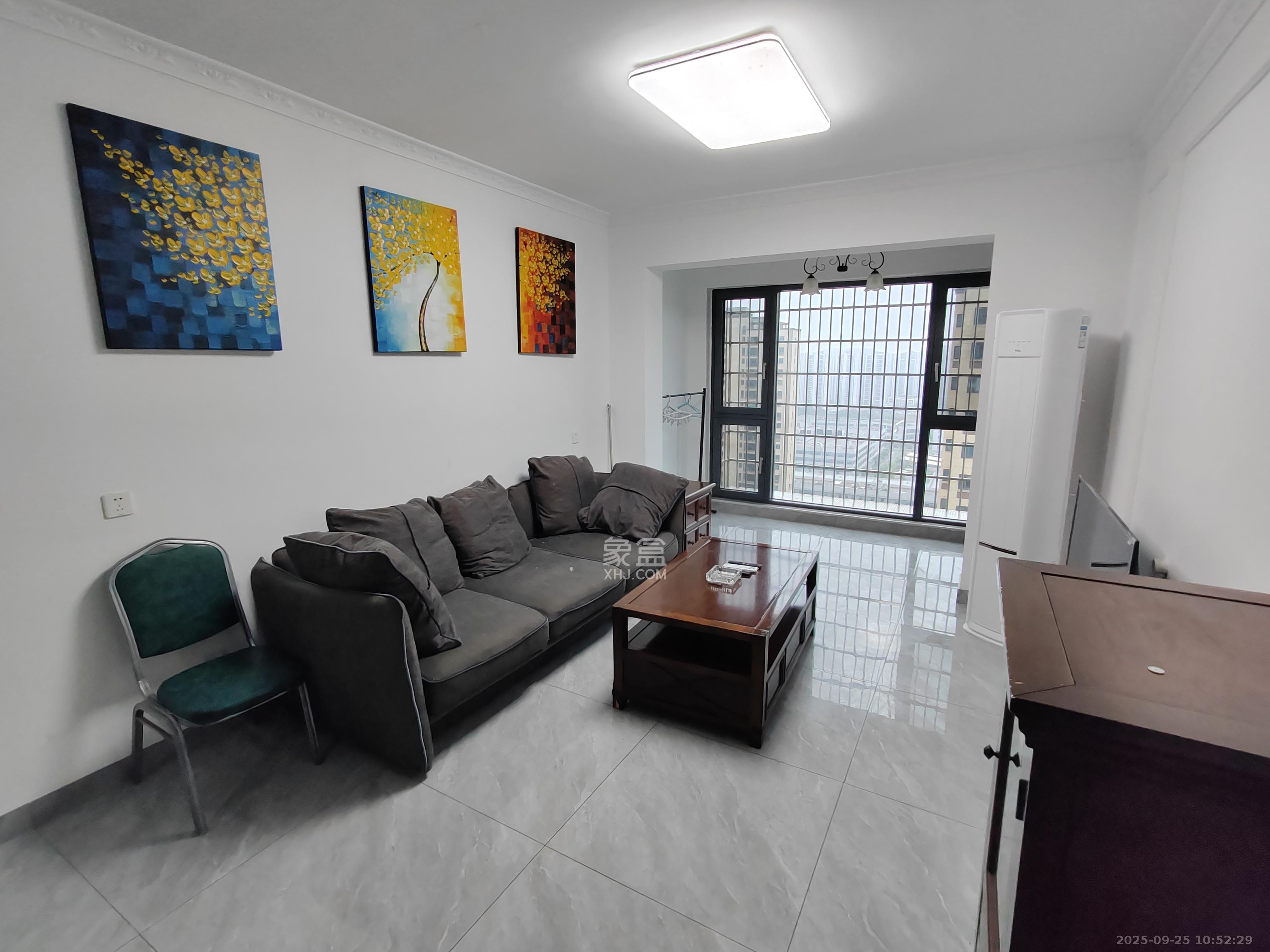 金南家园三期  2室2厅1卫    2100.0元/月 金南家园三期  2室2厅1卫    2100.0元/月