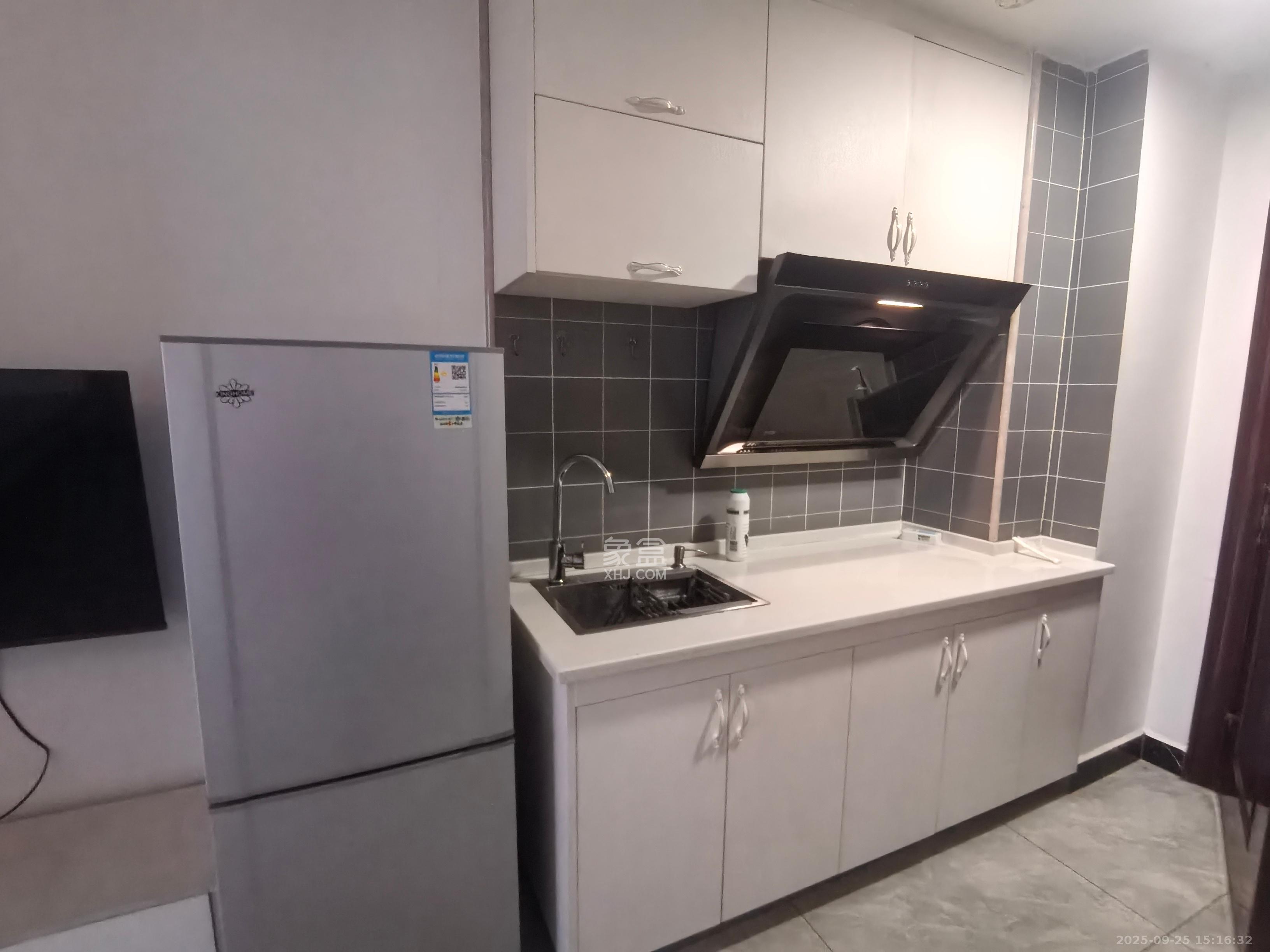 C-park天悦城(紫檀溪苑二期) 1室1厅1卫 1600.0元/月 C-park天悦城(紫檀溪苑二期) 1室1厅1卫 1600.0元/月室内图