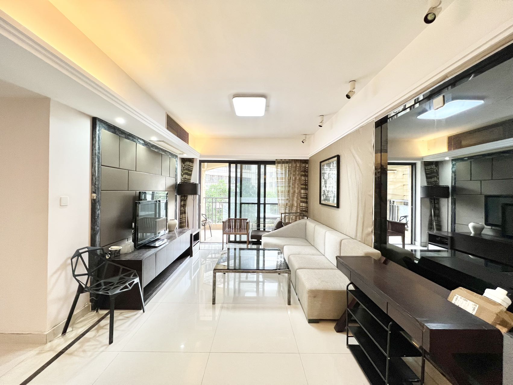 天伦誉海湾 3室2厅2卫 3600.0元/月 天伦誉海湾 3室2厅2卫 3600.0元/月室内图