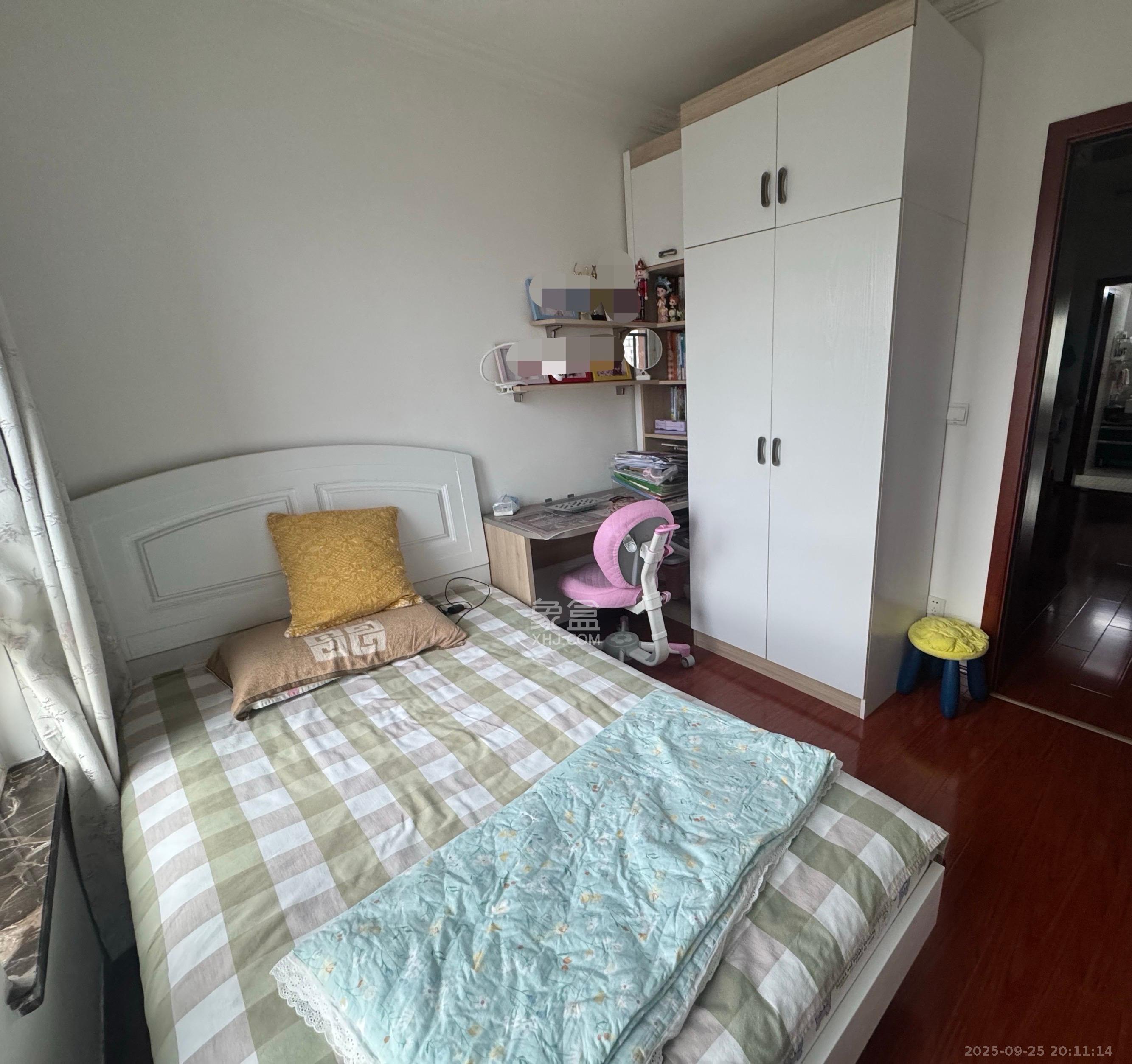 万国城(当代满庭春MOMA)一期 3室2厅2卫 3800.0元/月 万国城(当代满庭春MOMA)一期 3室2厅2卫 3800.0元/月室内图