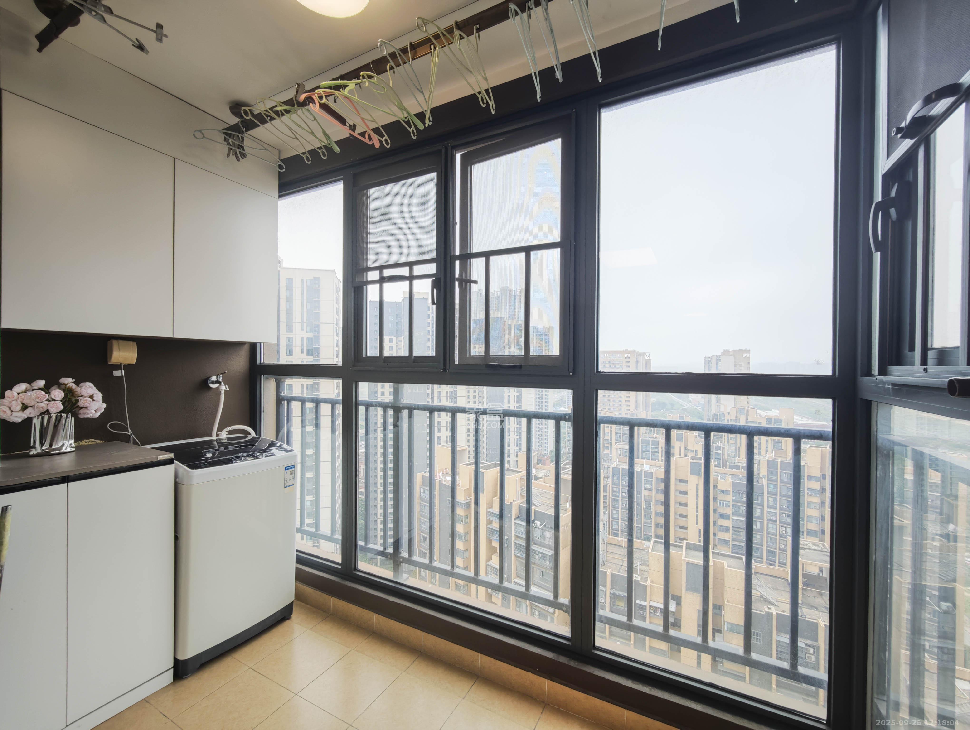 万科魅力之城  3室2厅2卫    95.0万其他