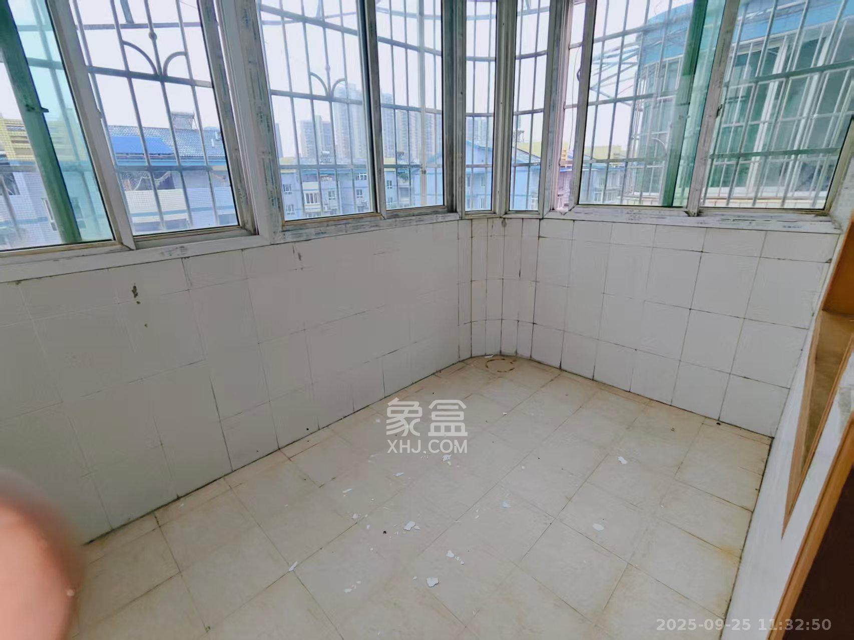 欣胜园 3室2厅1卫 1500.0元/月 欣胜园 3室2厅1卫 1500.0元/月室内图